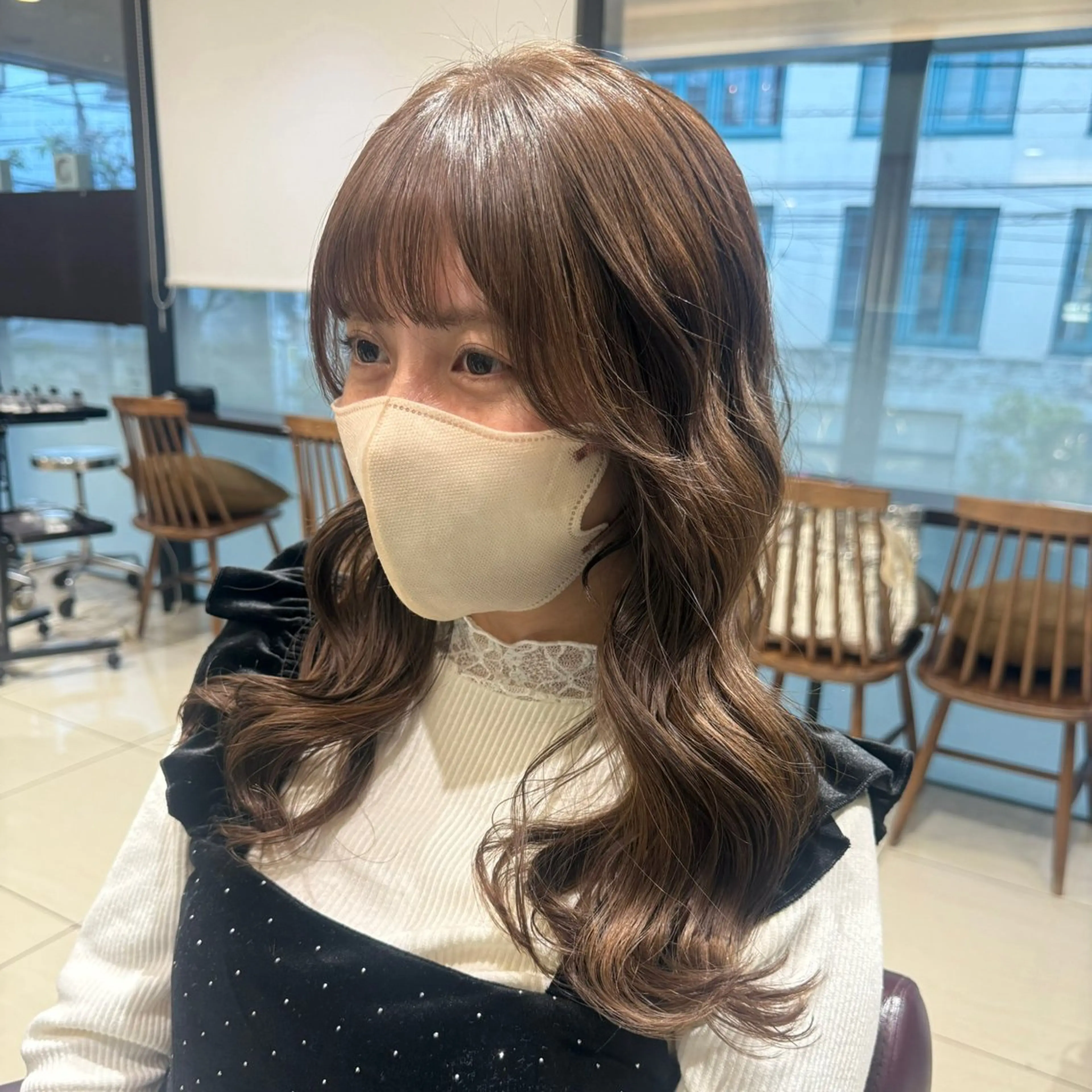 セミロング パーマ カット ヘアカラー パーマ 表参道|韓国風・コテ 巻き風パーマるい🌀のヘアスタイル