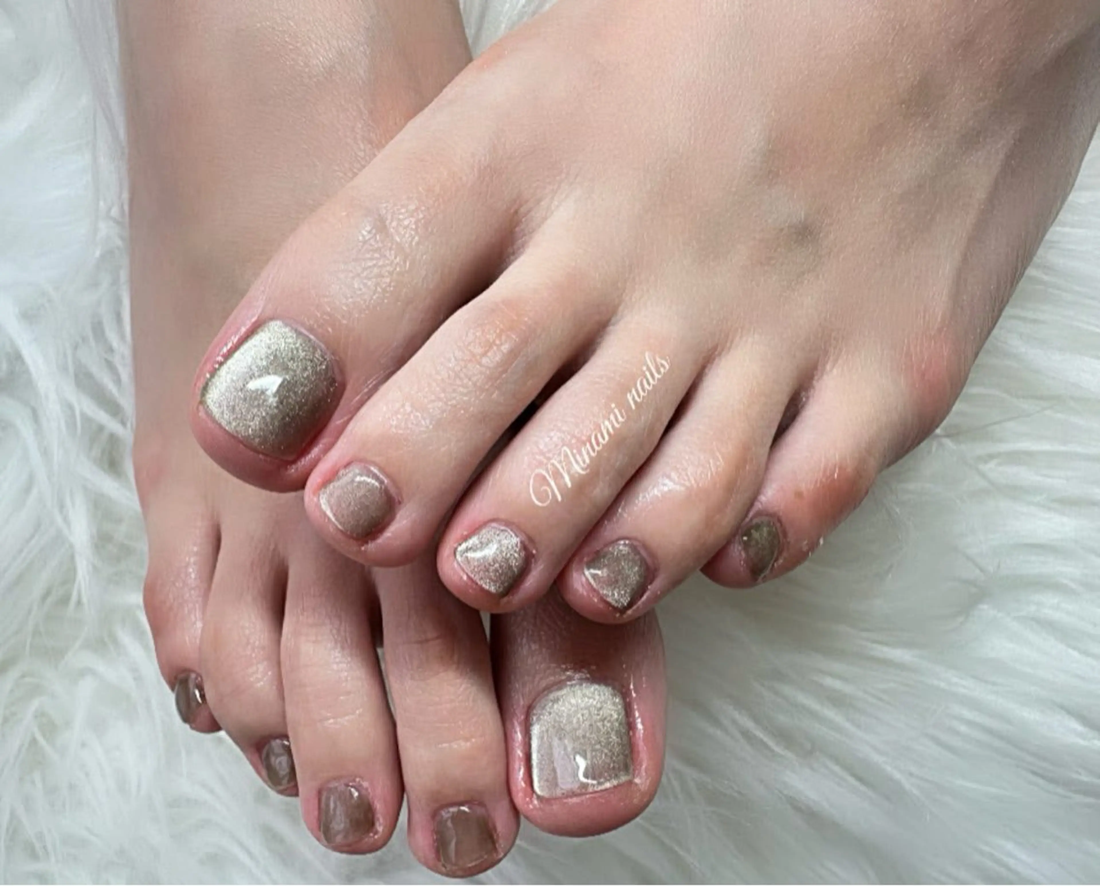 ネイル アートネイル オーロラネイル ガーリー キラキラネイル 韓国ネイル minamiネイル トユイのネイルデザイン