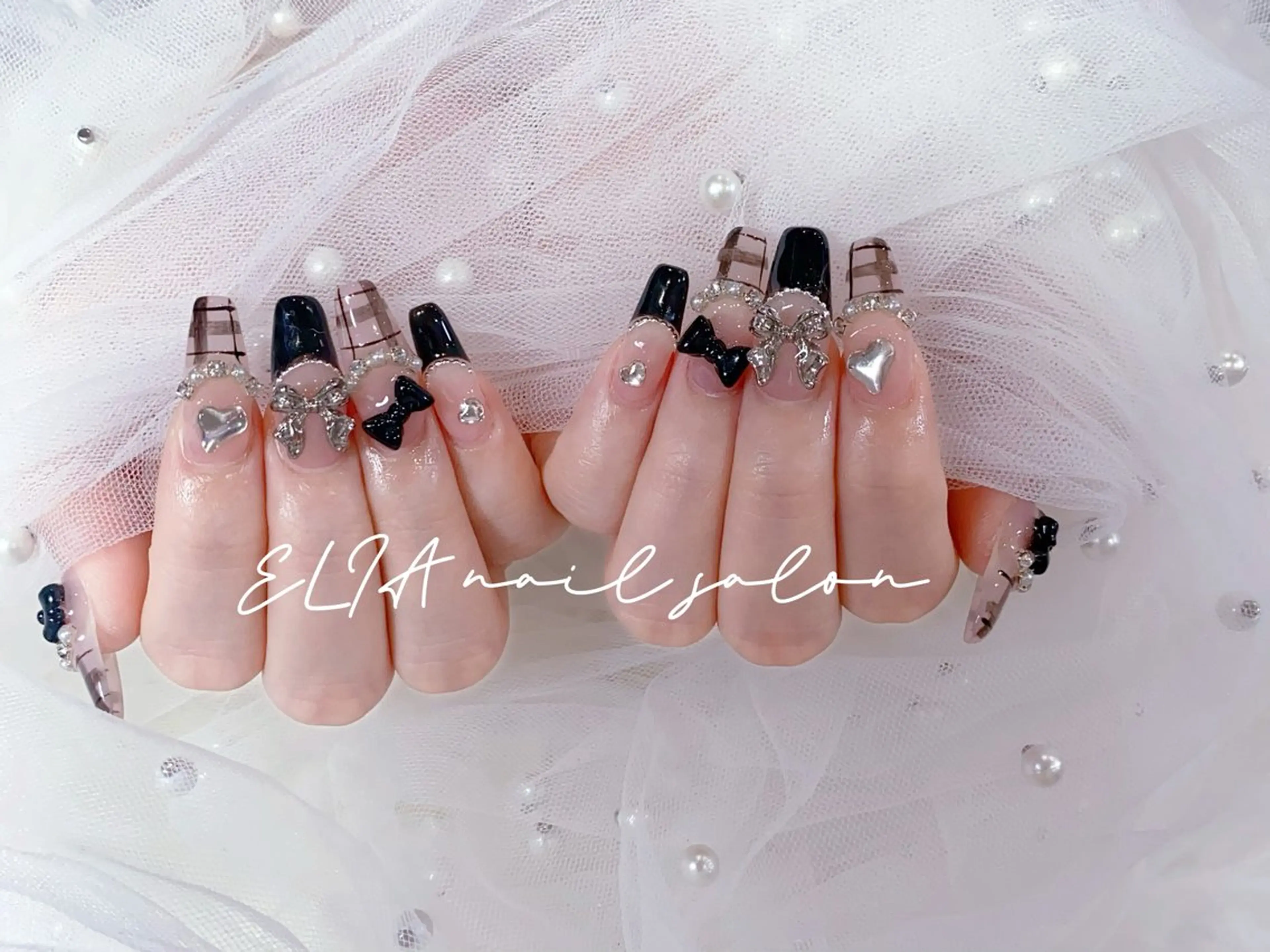 ネイル チークネイル 長さ出し グラデーション ラメ(グリッター) ラメグラデーション cici nailのネイルデザイン