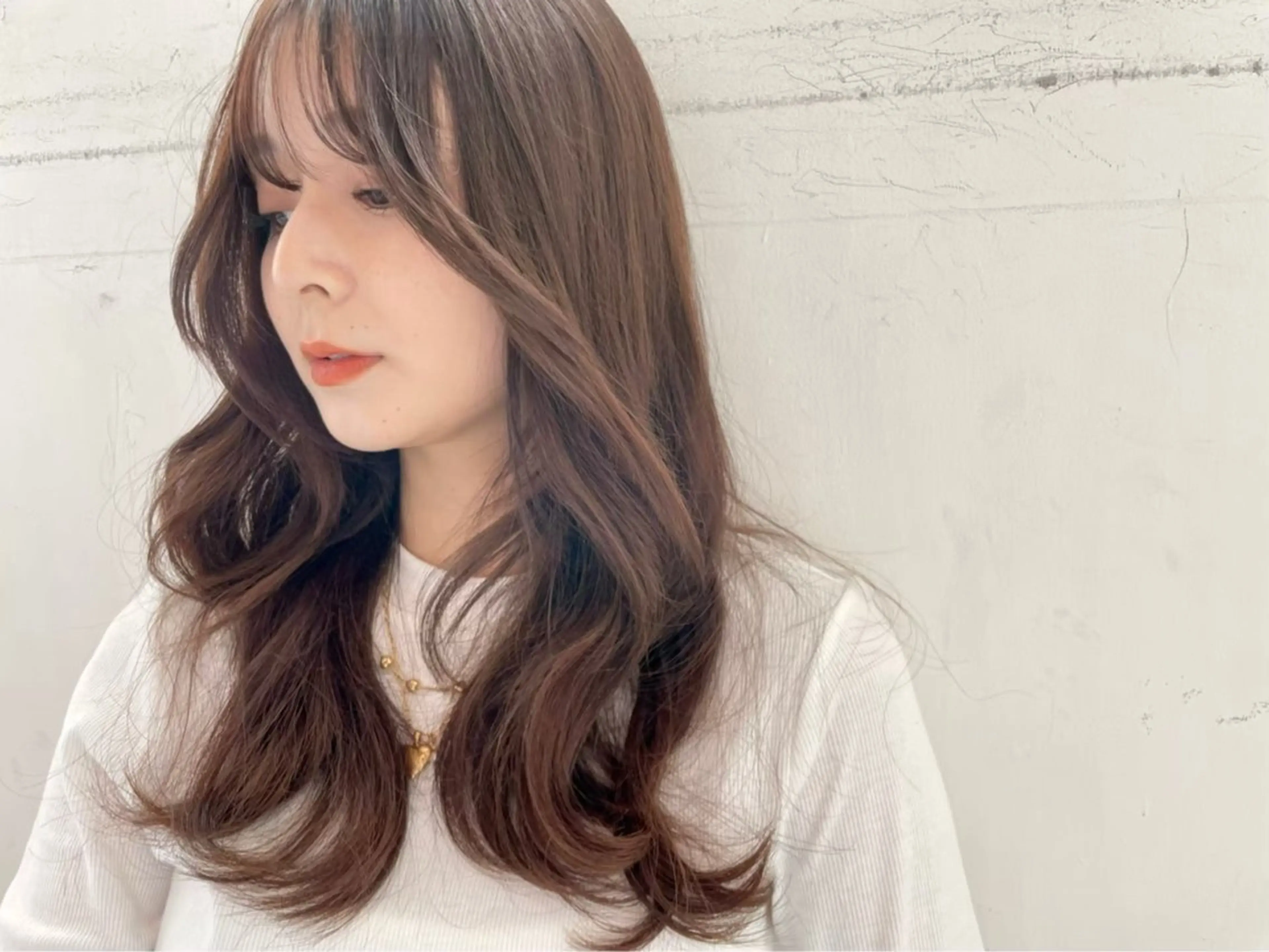 セミロング カラー ダブルカラー 韓国レイヤーKYONのヘアスタイル