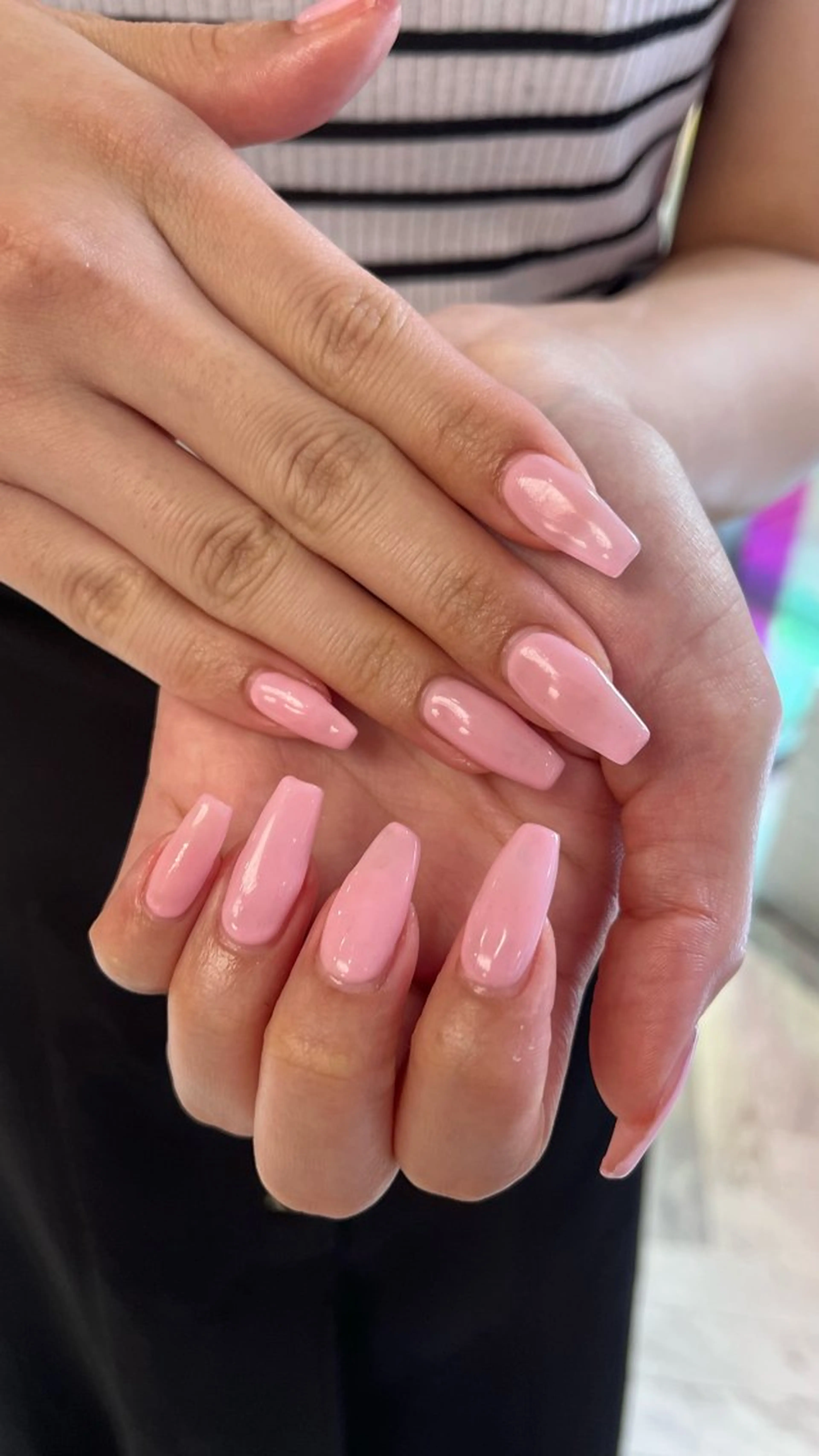 ネイル ワンカラーネイル ピンク mai🤍縮毛酸性ス トレート/アイリストのヘアスタイル