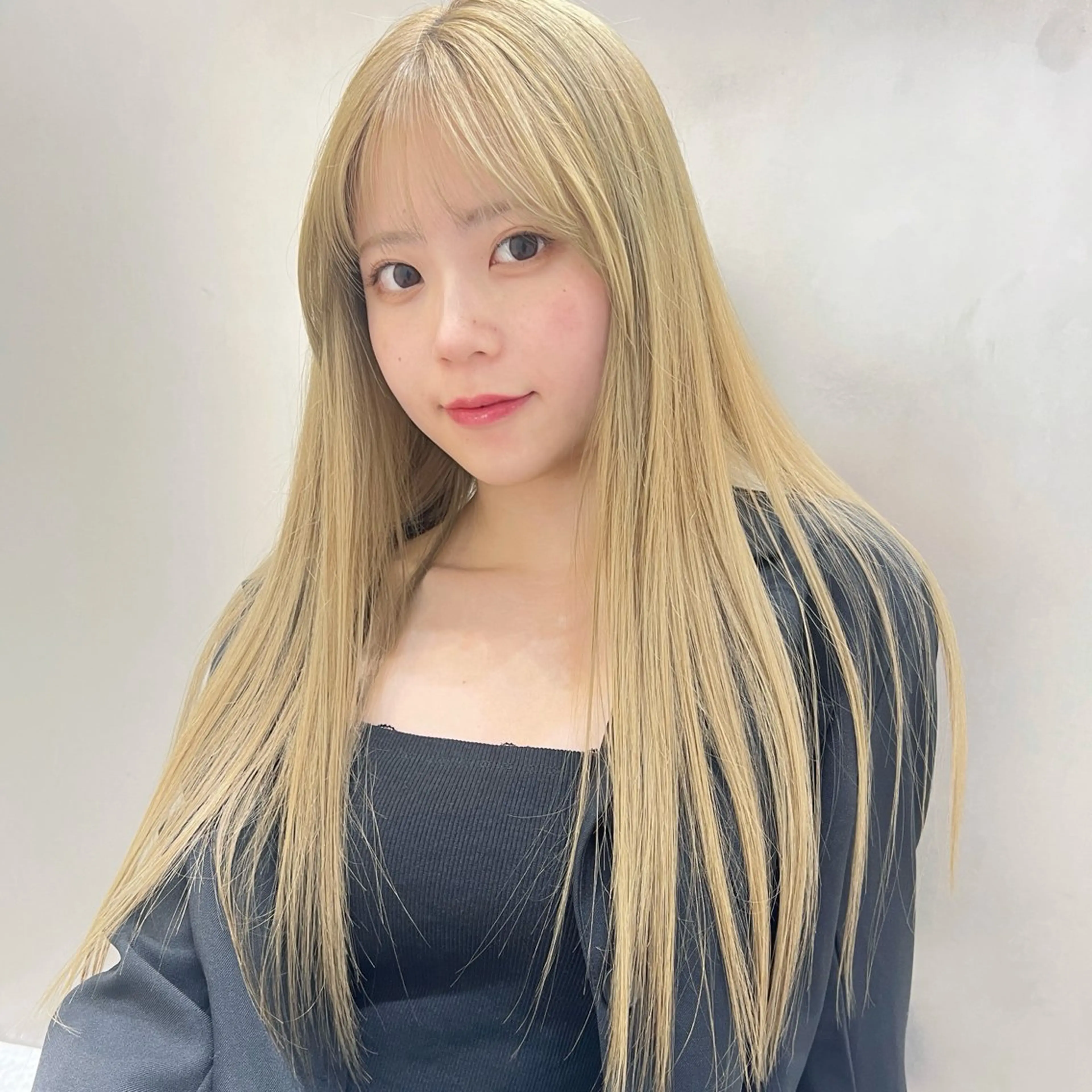 ロング MIKA / SOYON大宮2号店のヘアスタイル