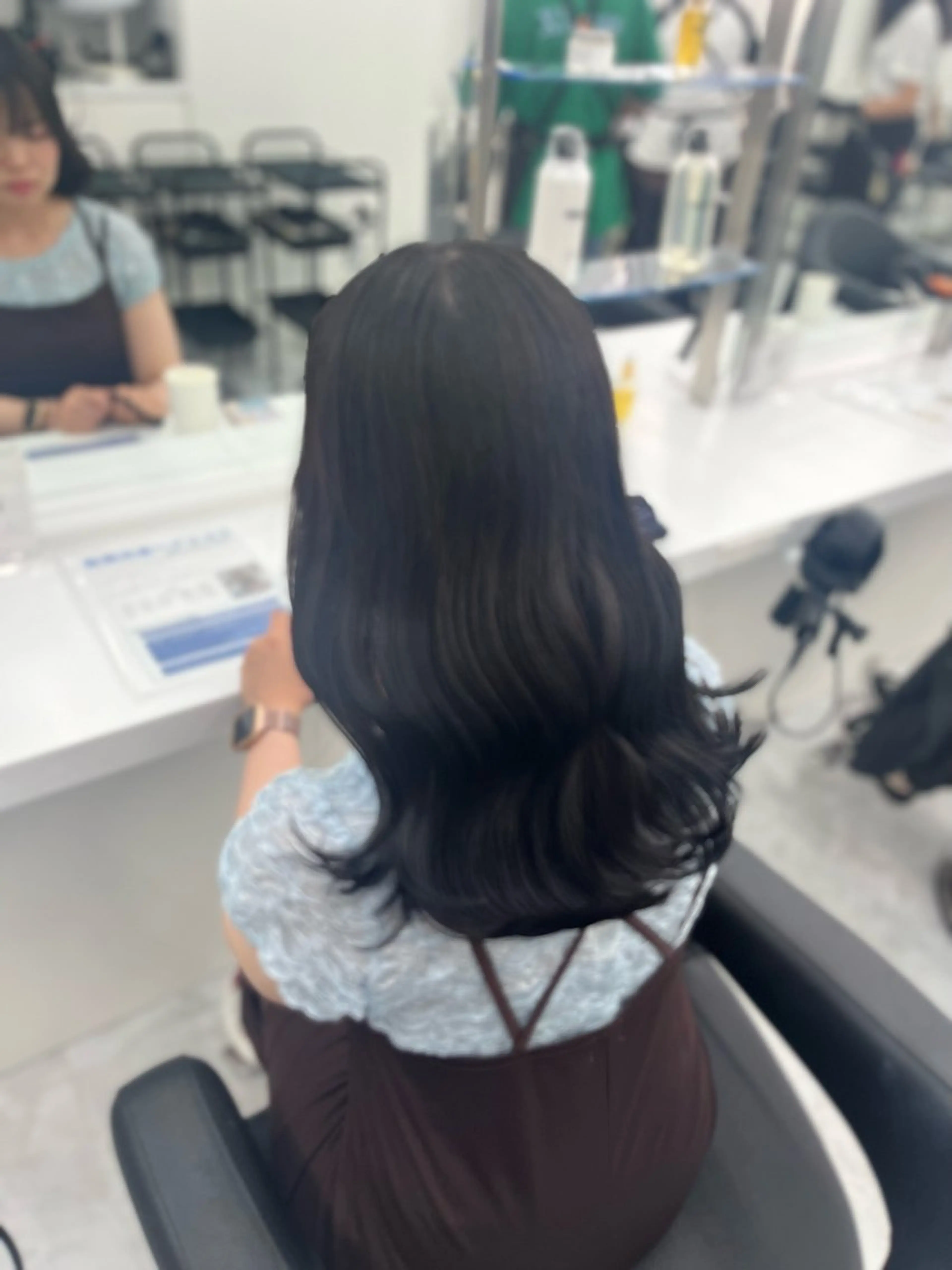 セミロング カラー ヘアアレンジ 艶髪ハイトーン🫧 Kurehaのヘアスタイル