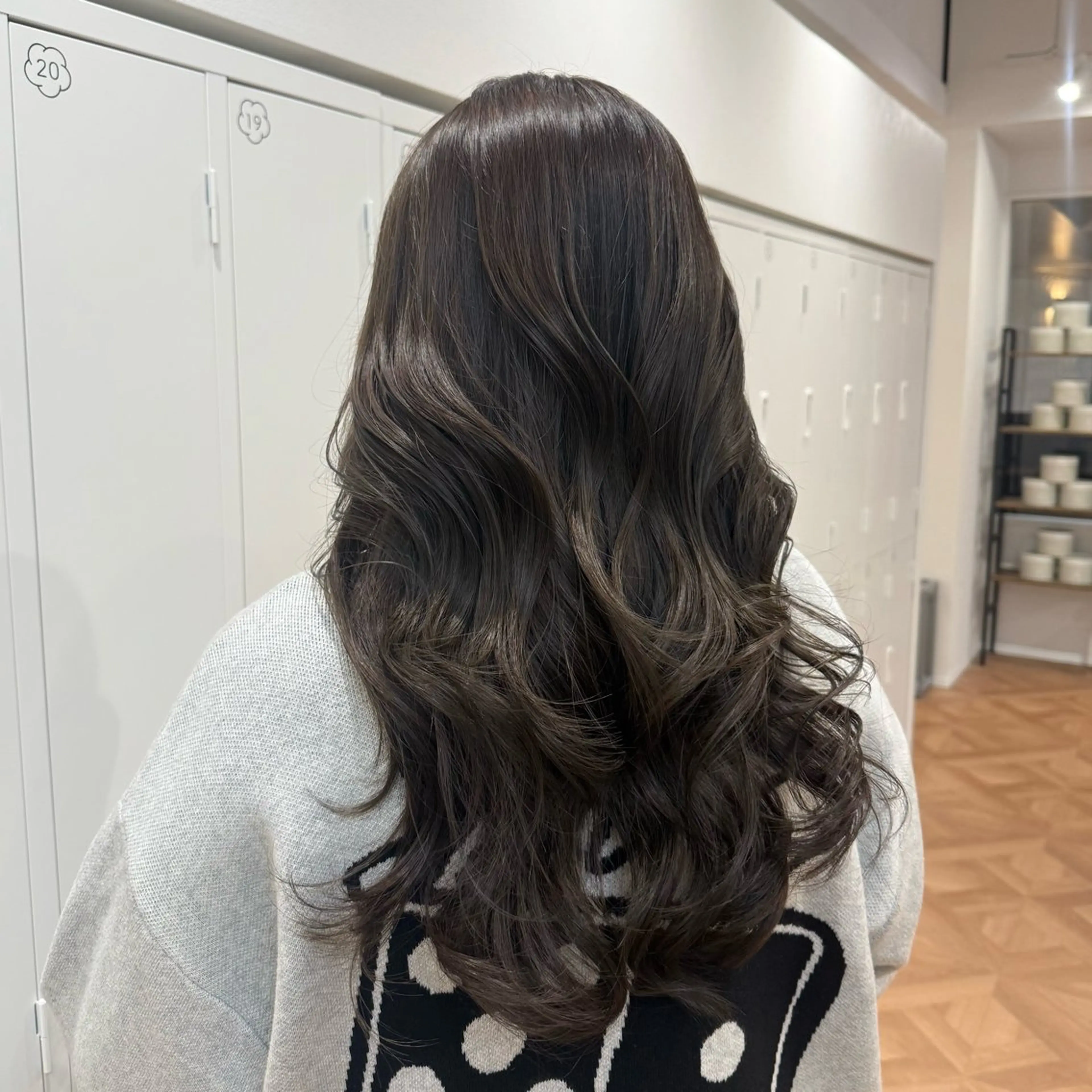 ロング カラー ヘアアレンジ キヨミ 韓国レイヤーカットのヘアスタイル
