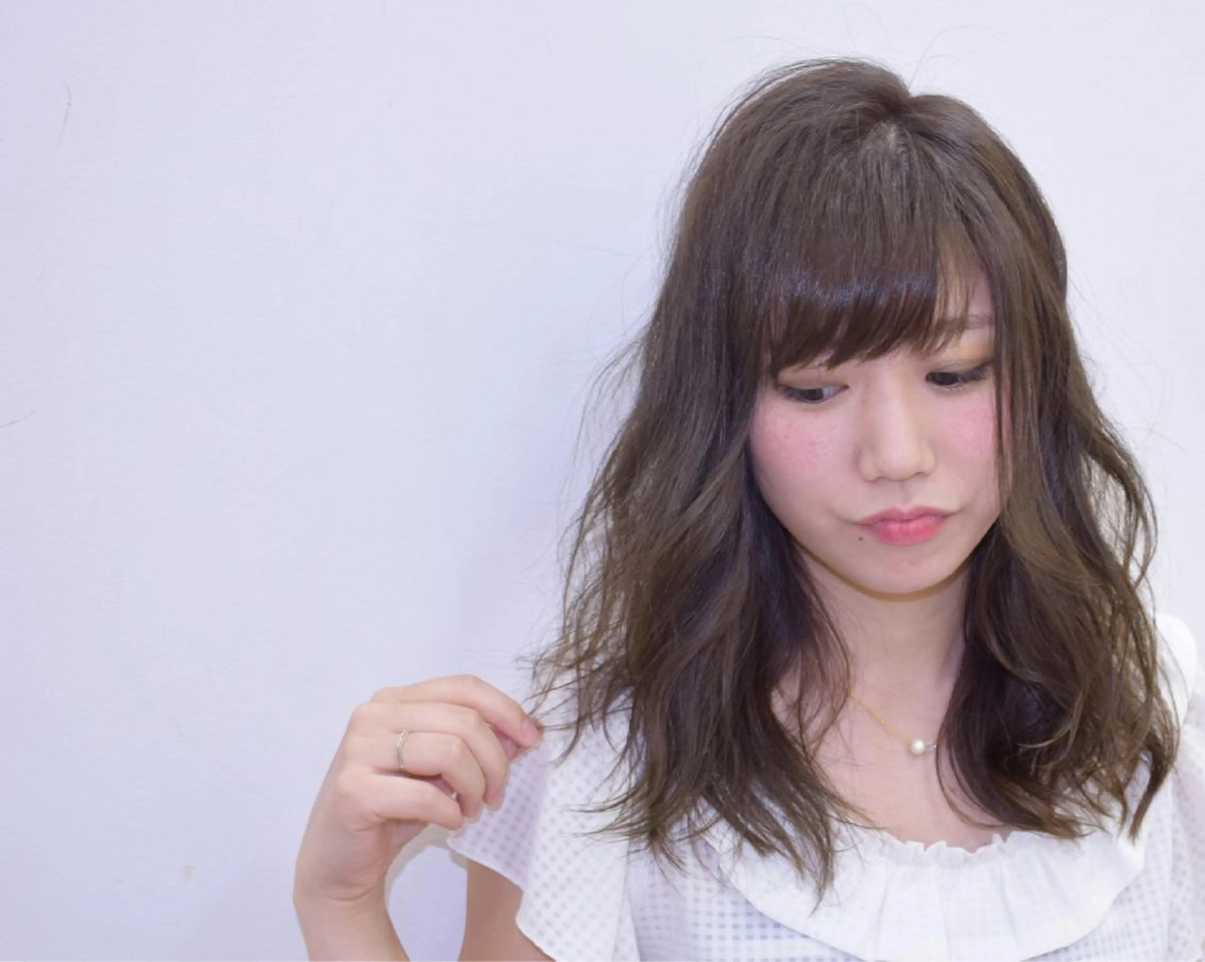 ミディアム セミロング アッシュ 佐藤/本物志向の 髪質改善サロンのヘアスタイル