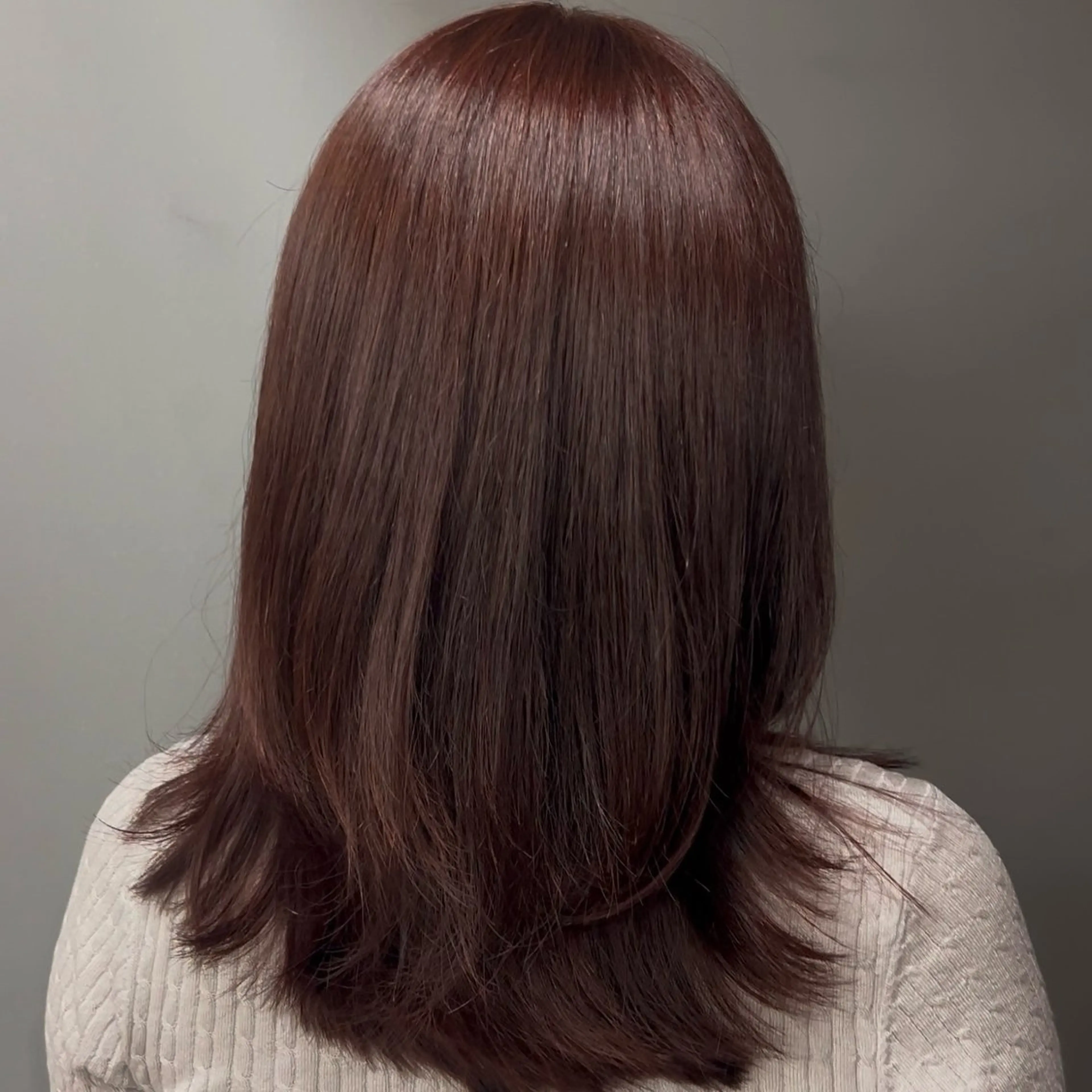 ミディアム カラー ブリーチ ブラウンカラー カシス ブリーチなしカラー TONI&GUY   EBISU所属・Koyuki. / 恵比寿美容室のヘアスタイル