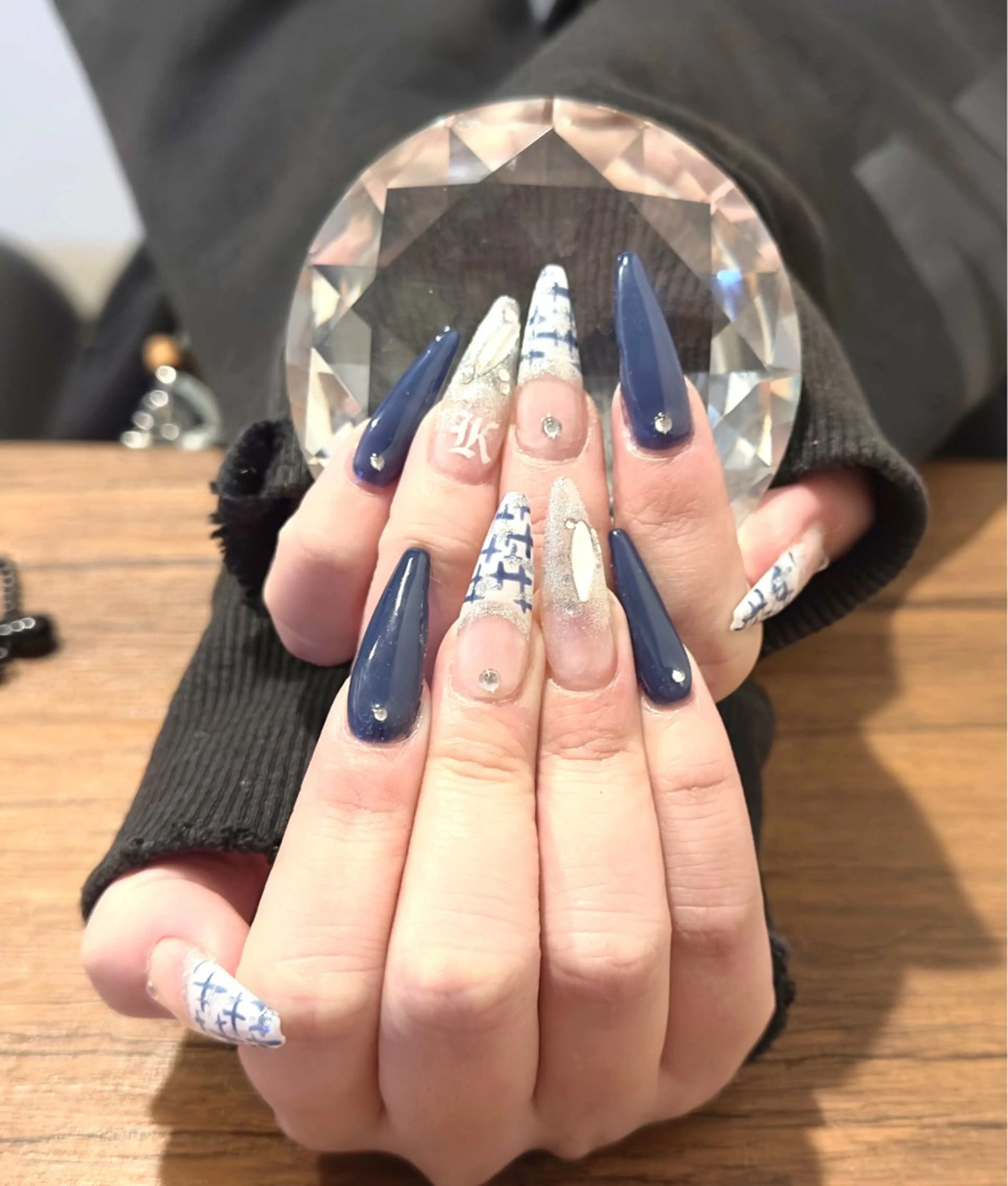 ネイル private salon le'a所属・le'a スタッフのネイルデザイン