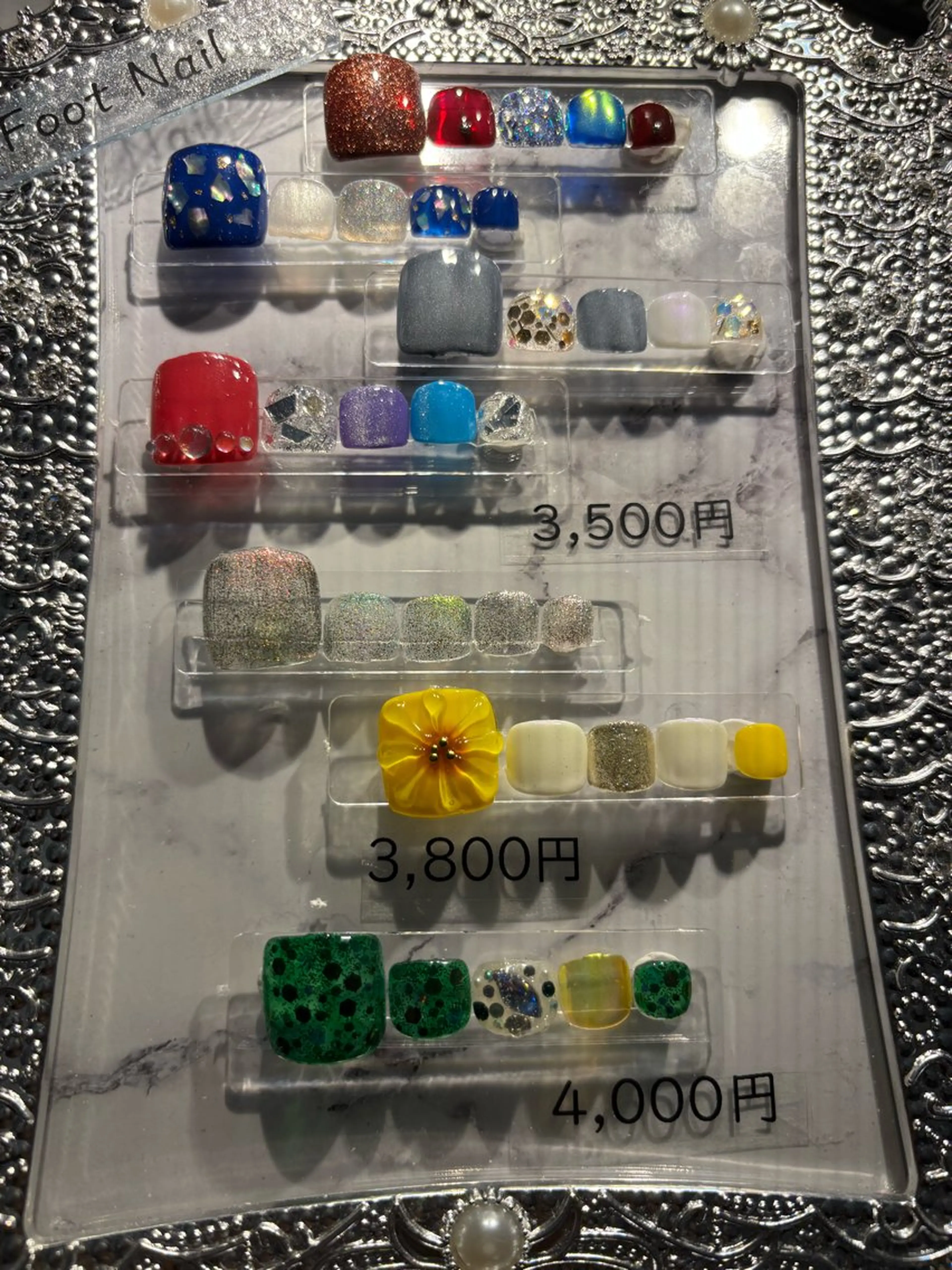 ネイル フットネイル kira-la キララ･:*..のネイルデザイン