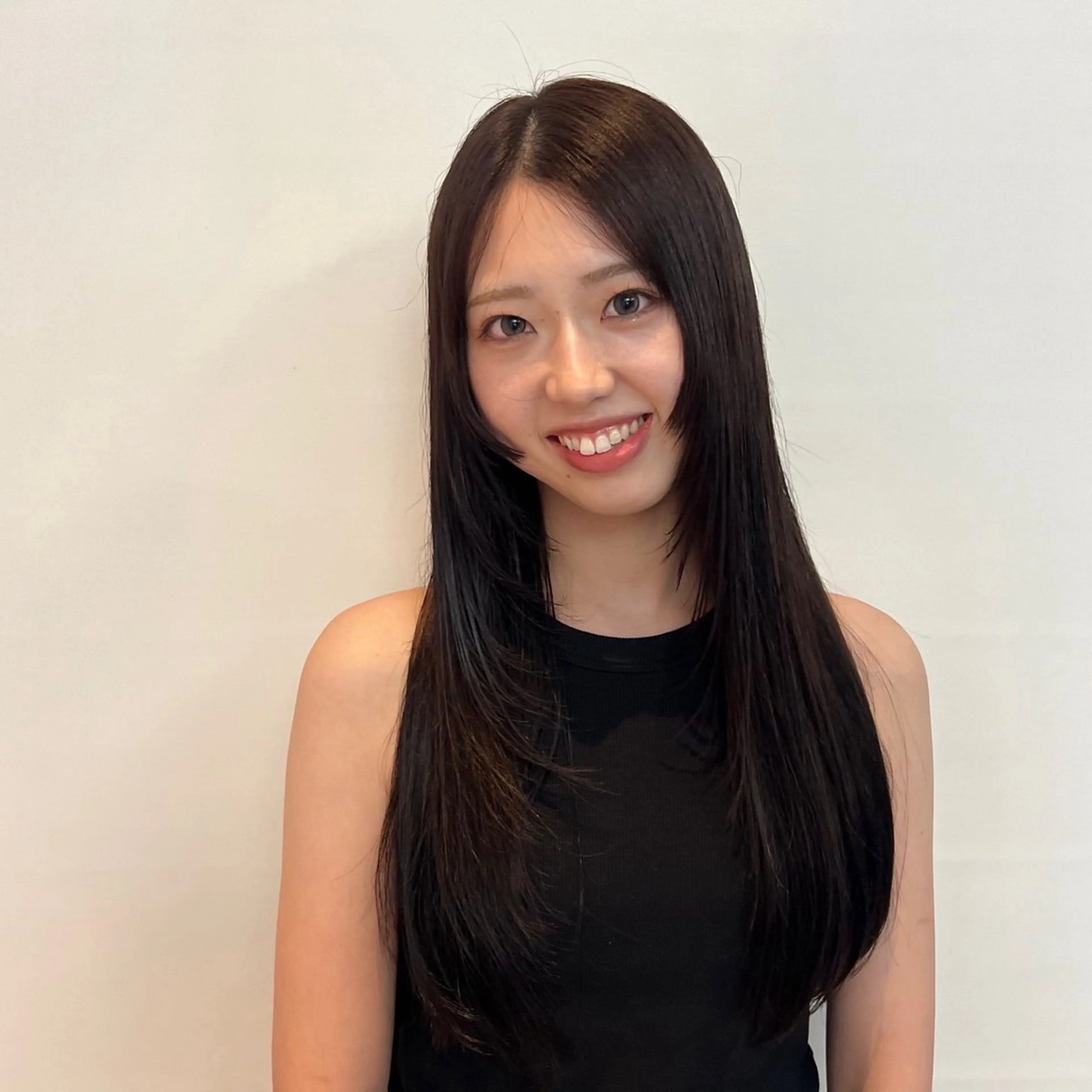 ロング ハイレイヤー レイヤーカット 白築 怜実のヘアスタイル