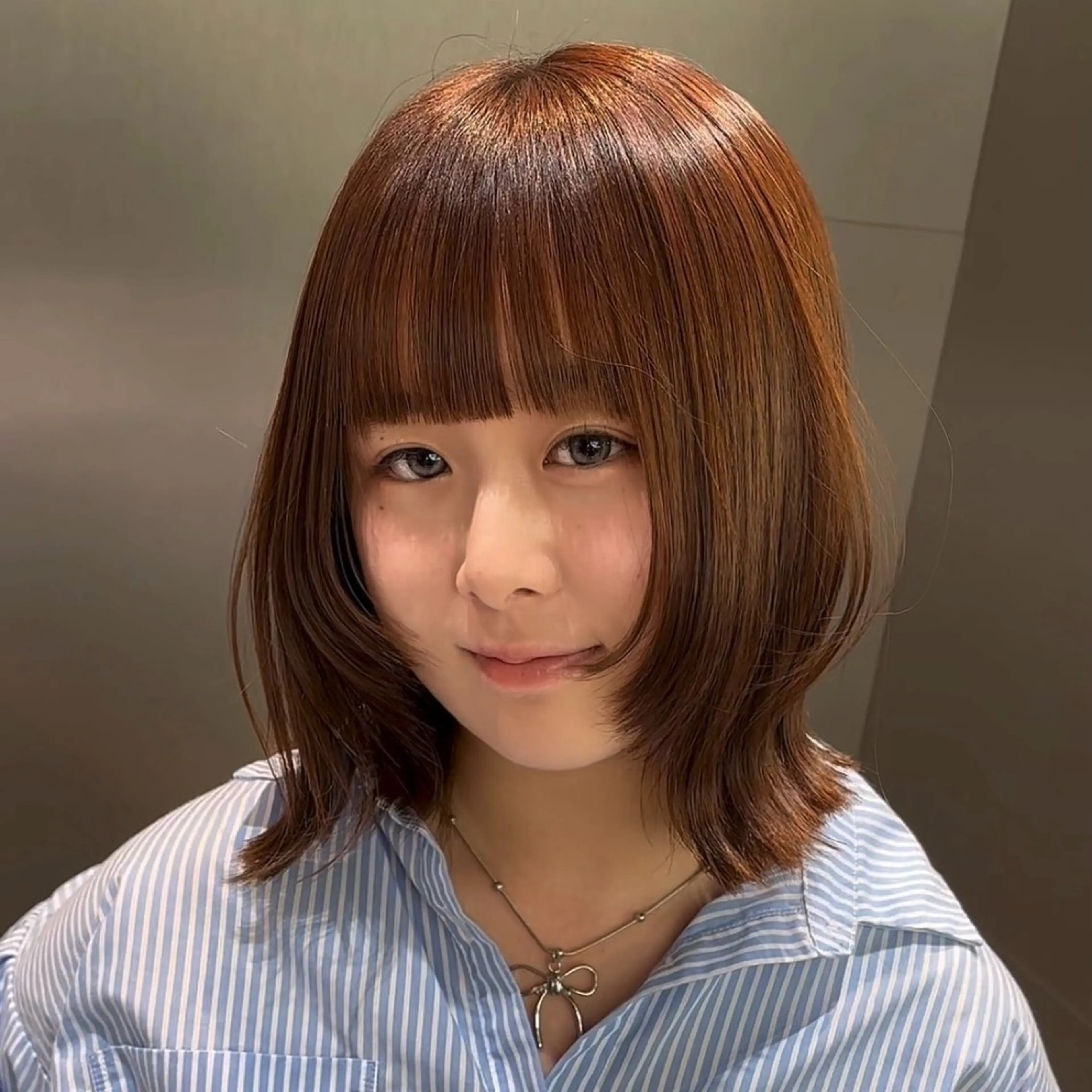 ミディアム ボブ 顔周りカット レイヤーカット ウルフカット 大阪ハイトーン /MYUUのヘアスタイル