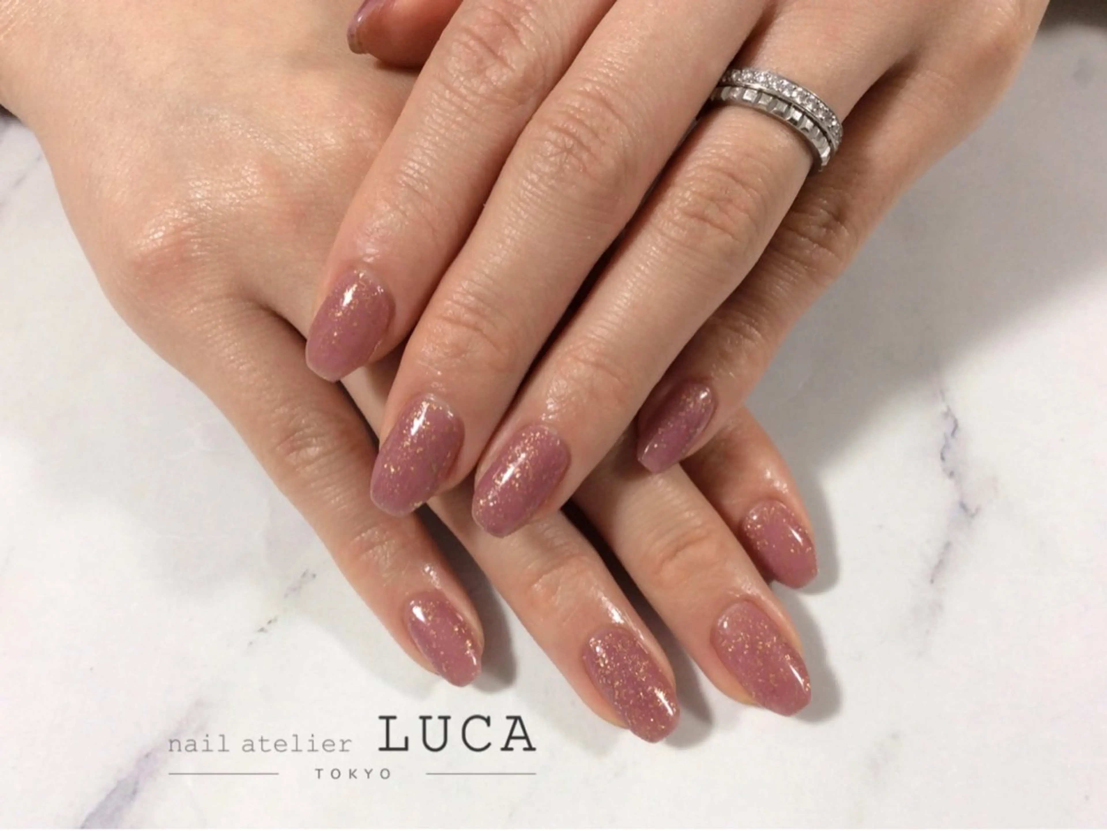 ネイル ゴールド キラキラネイル ワンカラーネイル パープル ネイルアトリエルカ 米原のネイルデザイン