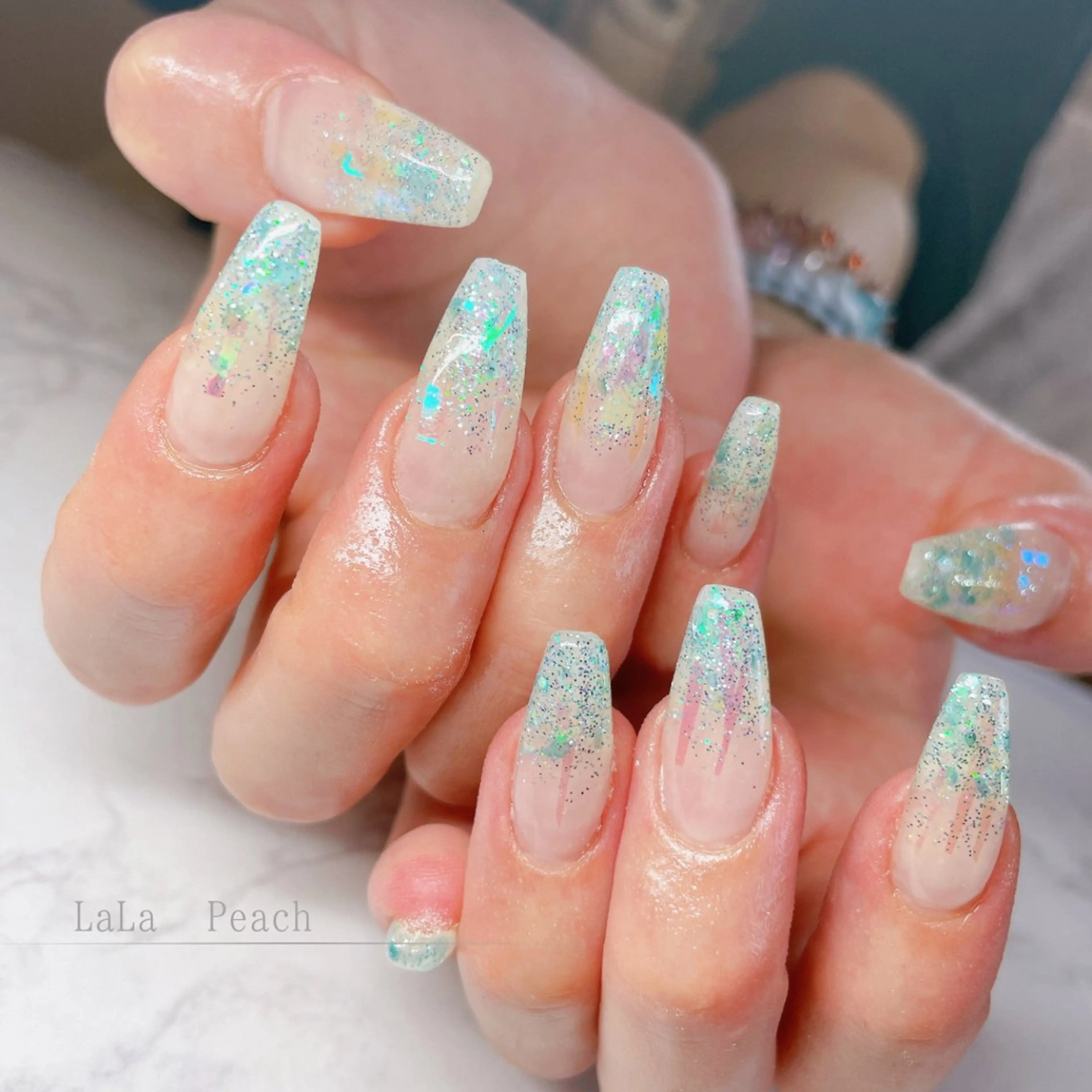 ネイル ジェルネイル グラデーション キラキラネイル ラメ(グリッター) ラメグラデーション ハンドネイル LaLa Peach 福岡のマツエク・マツパデザイン