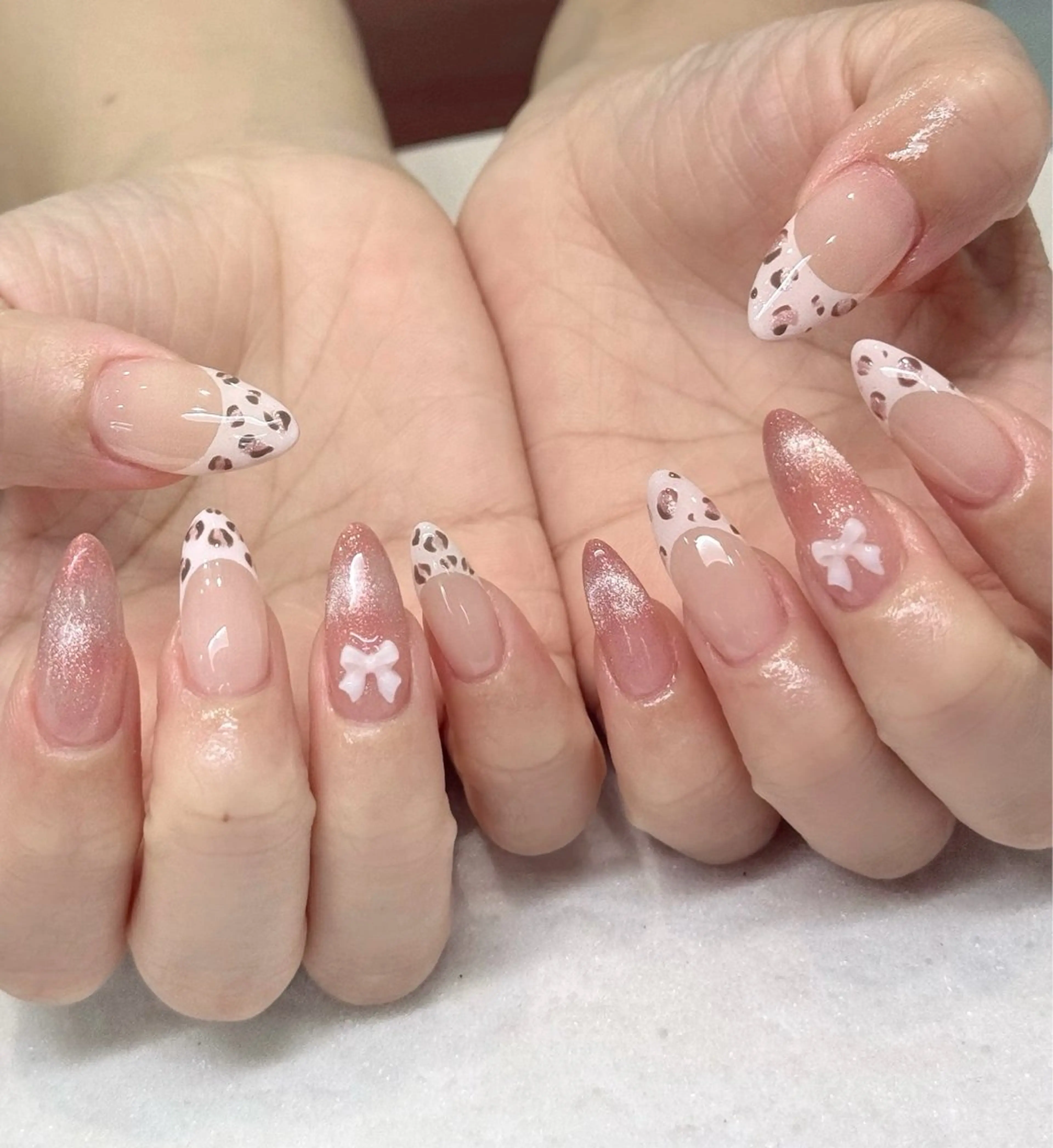 ネイル アートネイル チークネイル 韓国ネイル マグネットネイル ニュアンスネイル NAILS168 新大久保店のネイルデザイン