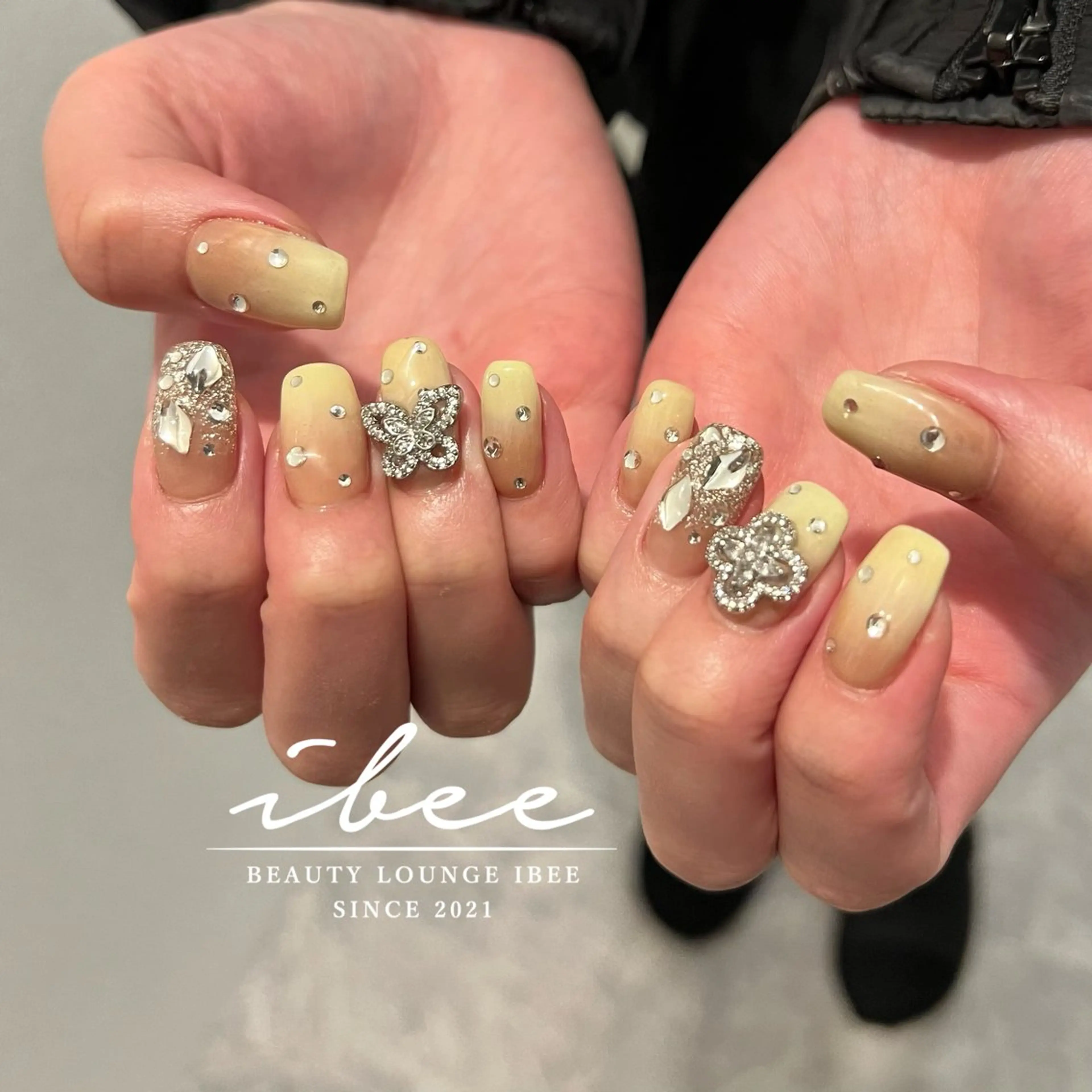 ネイル ハンドネイル ibee nail 🤍yumiのネイルデザイン