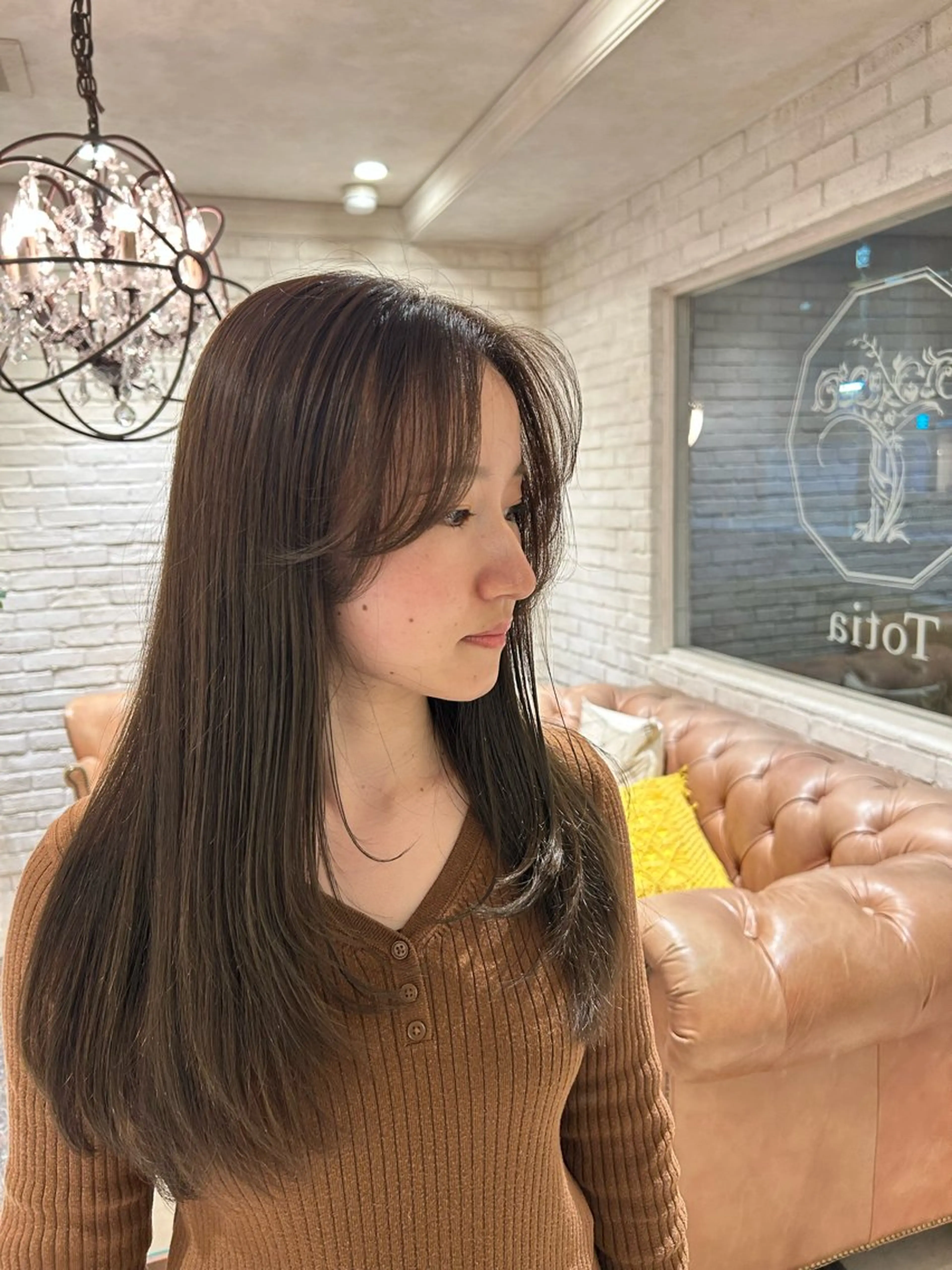 ロング レイヤーカット 宇川 湧也のヘアスタイル