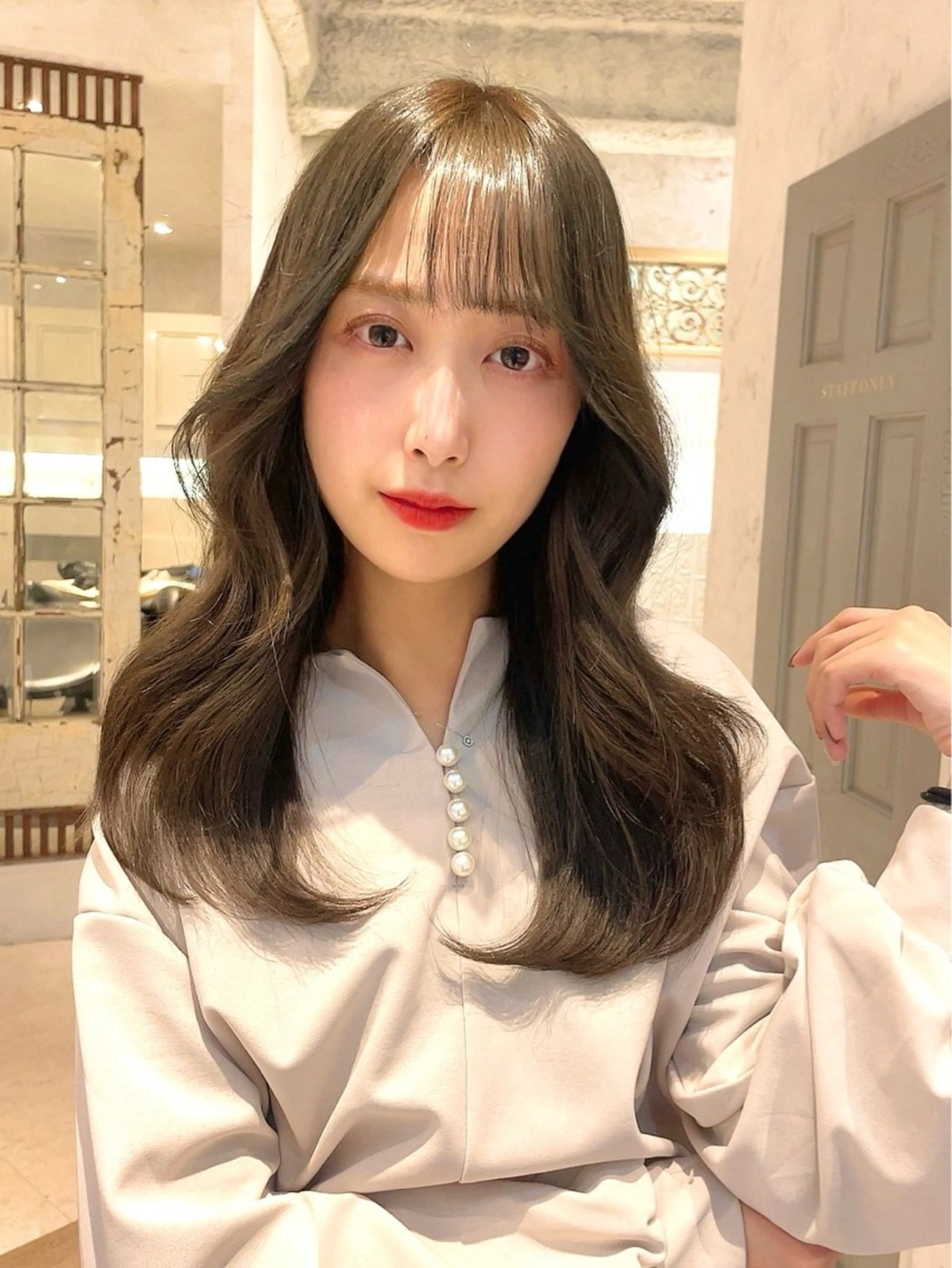 セミロング カット ヘアカラー トリートメント Kanami/韓国風 /艶カラーのヘアスタイル