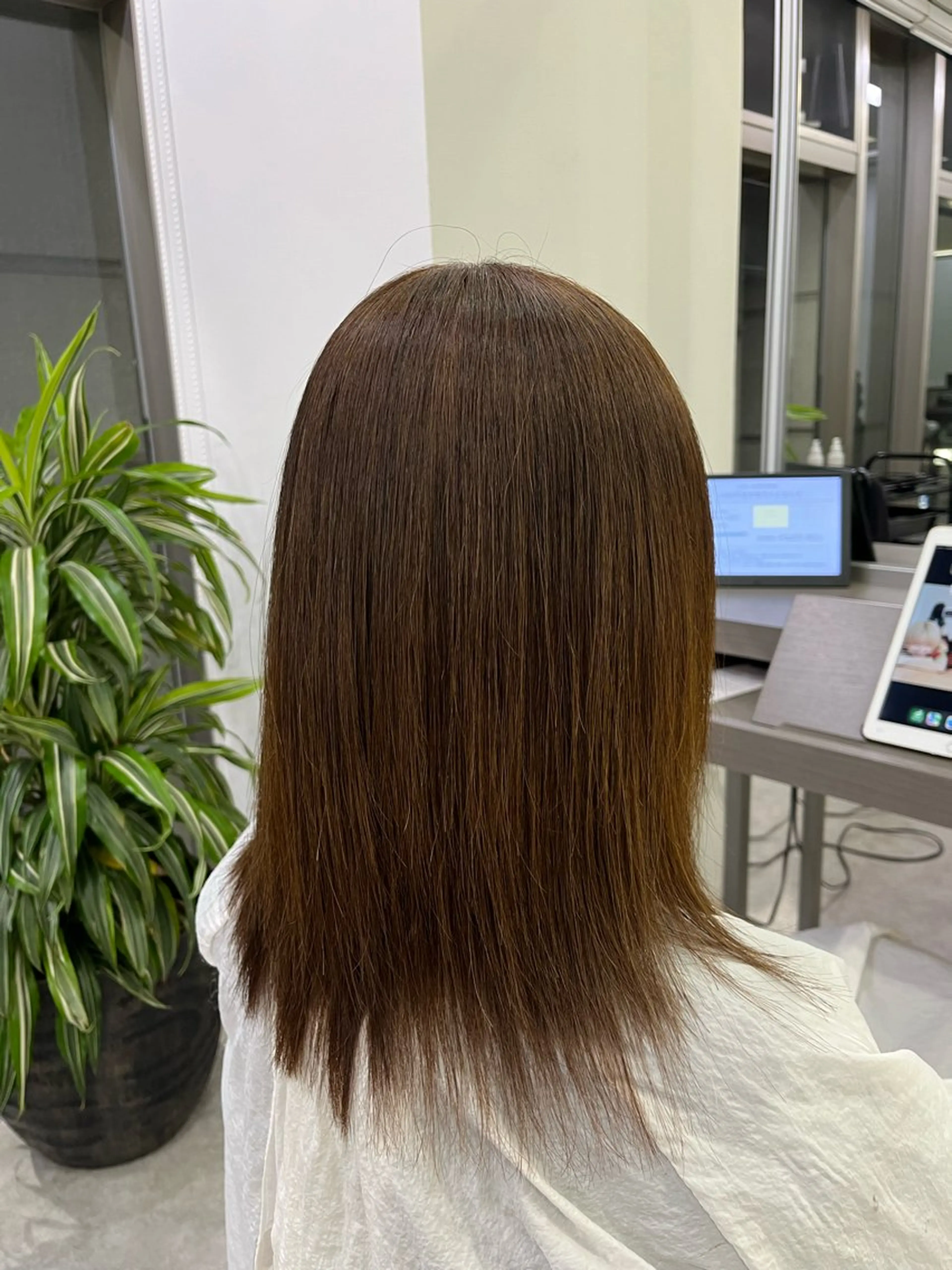 ミディアム 酸性ストレート arteHAIR所属・arte鈴木 ひなののヘアスタイル