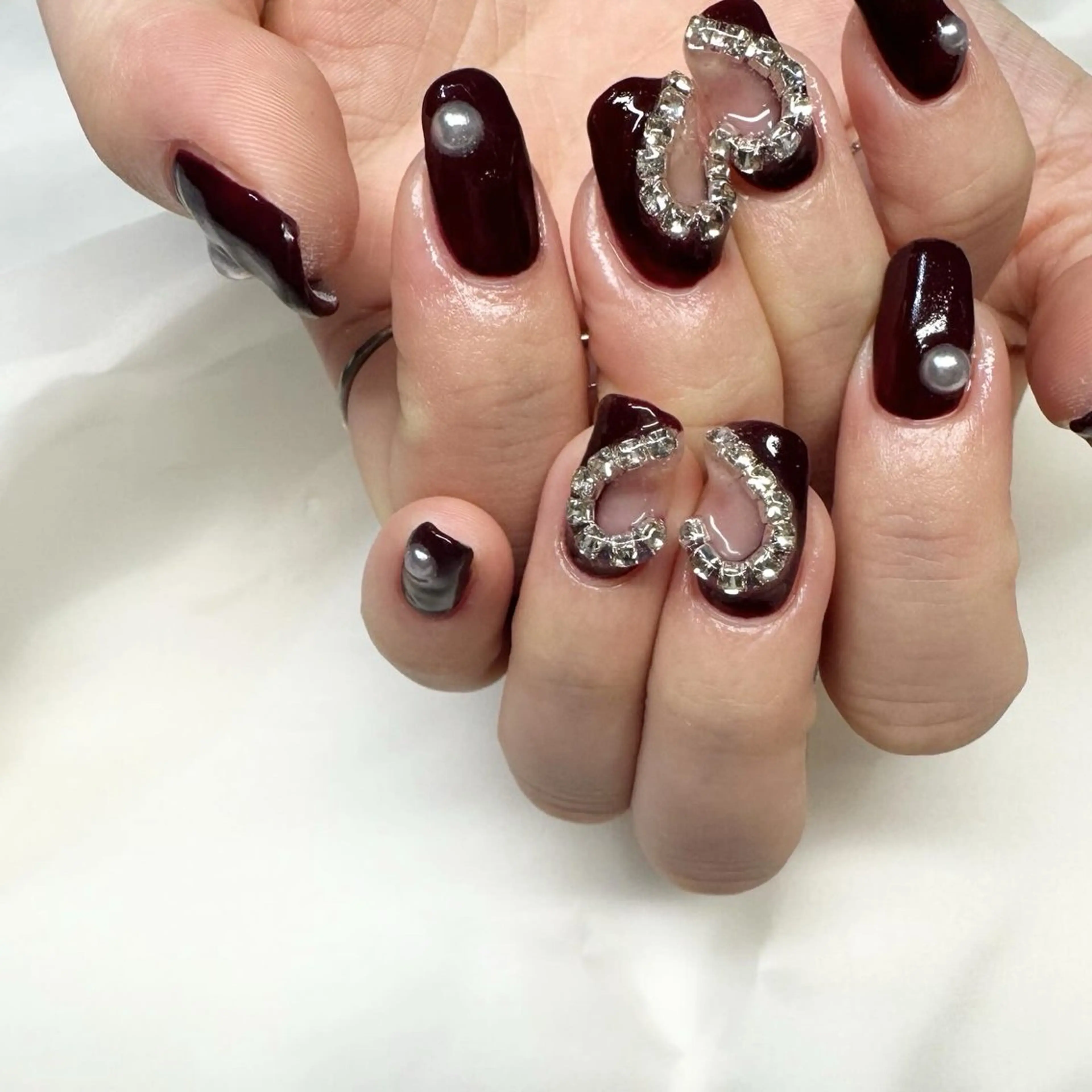 ネイル ボルドー ハート 氷ネイル・うるうるネイル 韓国ネイル 持ち込み 🪞KAPE NAIL 🪞のネイルデザイン