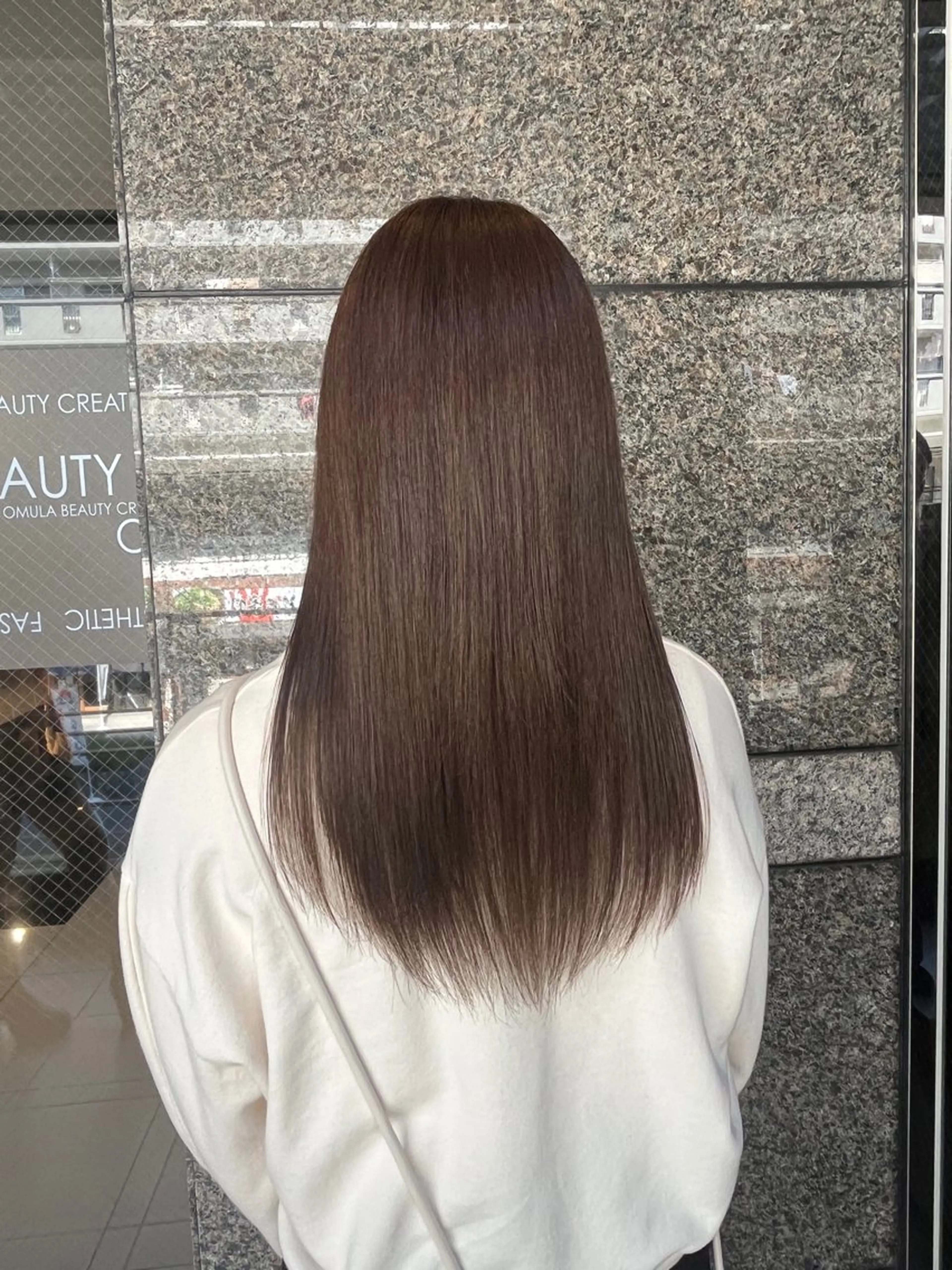 ロング 🫧オリーブカラー/ 酸性縮毛矯正銀座🫧のヘアスタイル