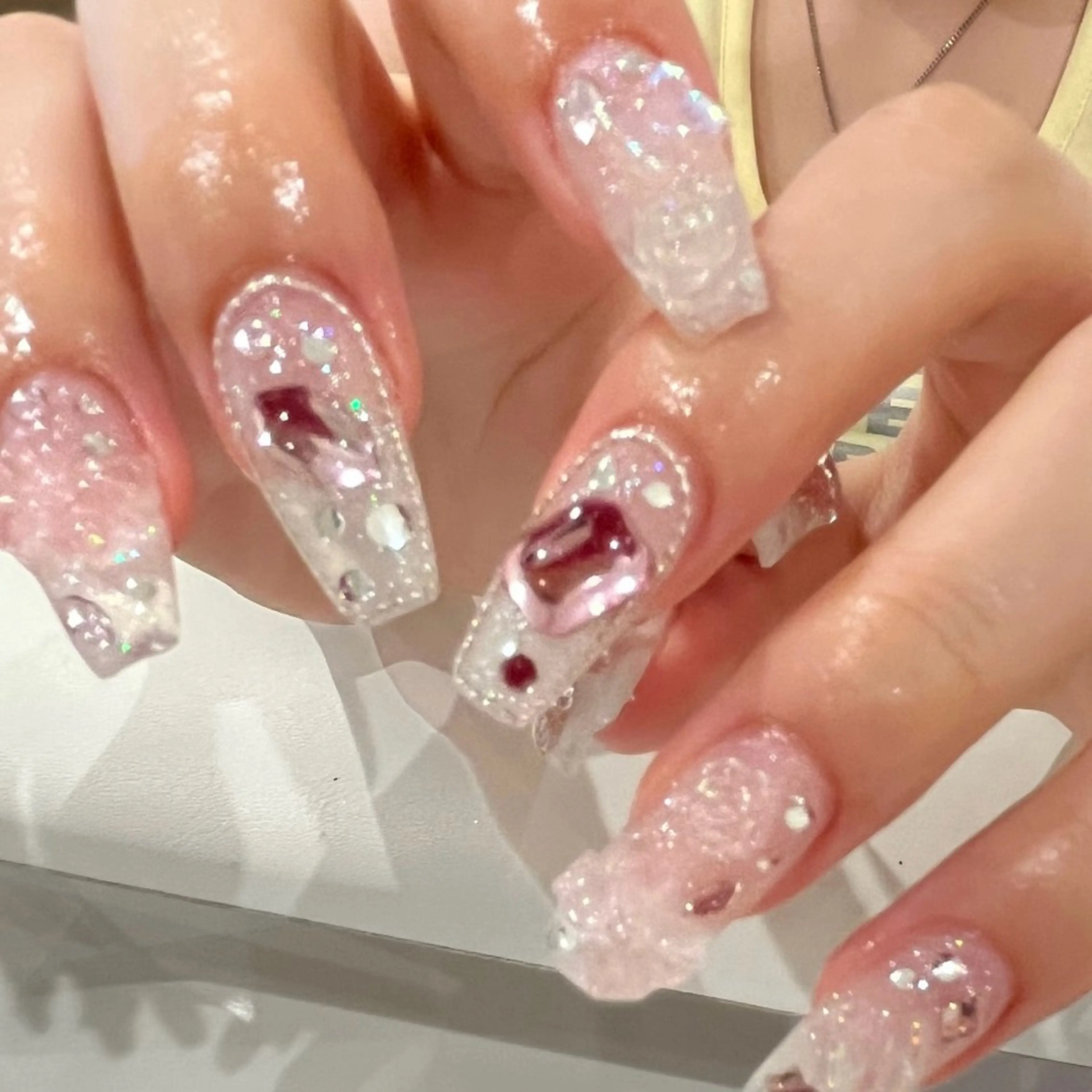 ネイル ハンドネイル ワンホン/キラキラ ネイル💎yukaのネイルデザイン