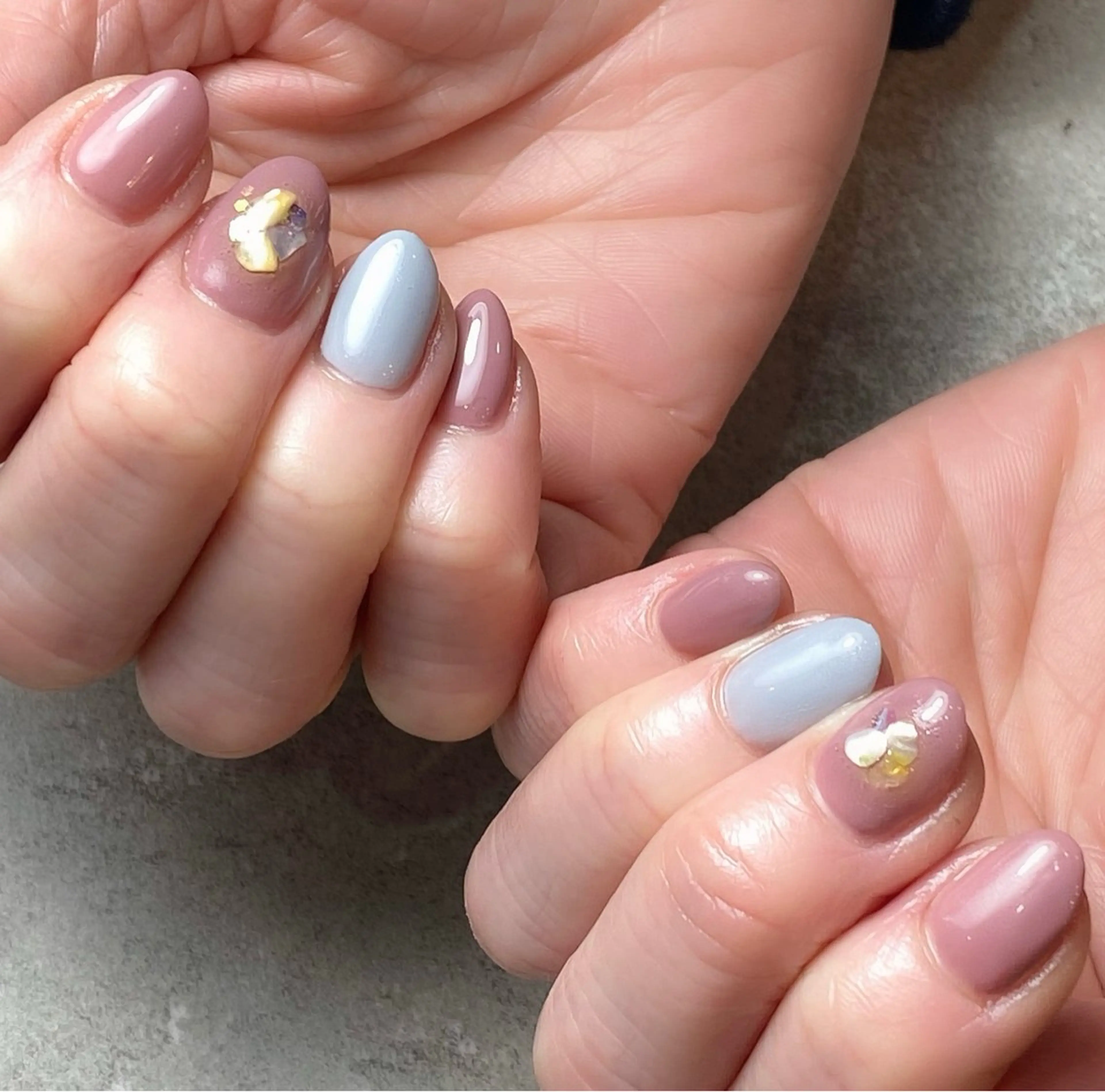 ネイル 水色 ピンク ハンドネイル Narumi nailのネイルデザイン