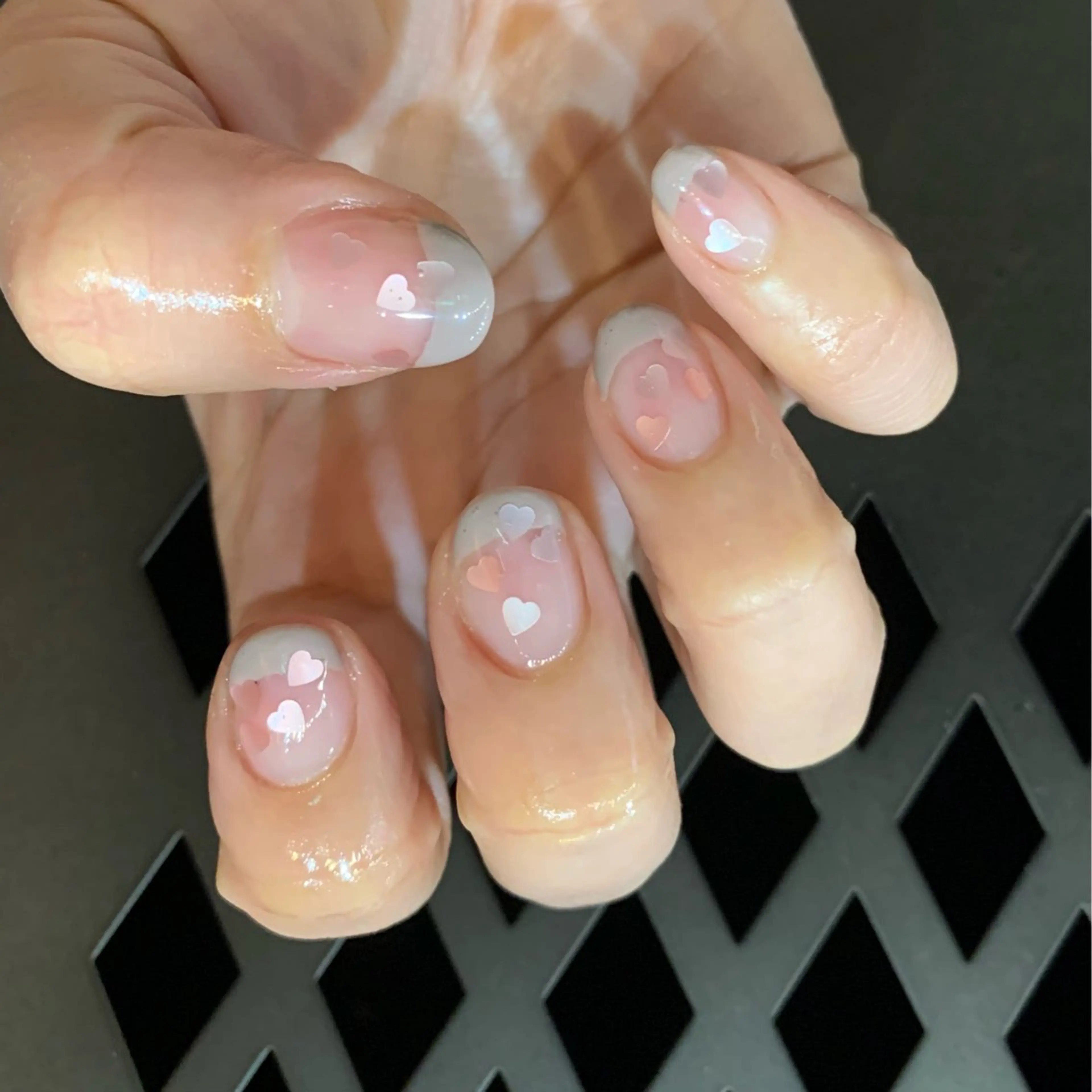 ネイル フレンチネイル ジェルネイル ハート オフィスネイル パラジェル YUKIMO🍎名駅 /ニュアンスのネイルデザイン