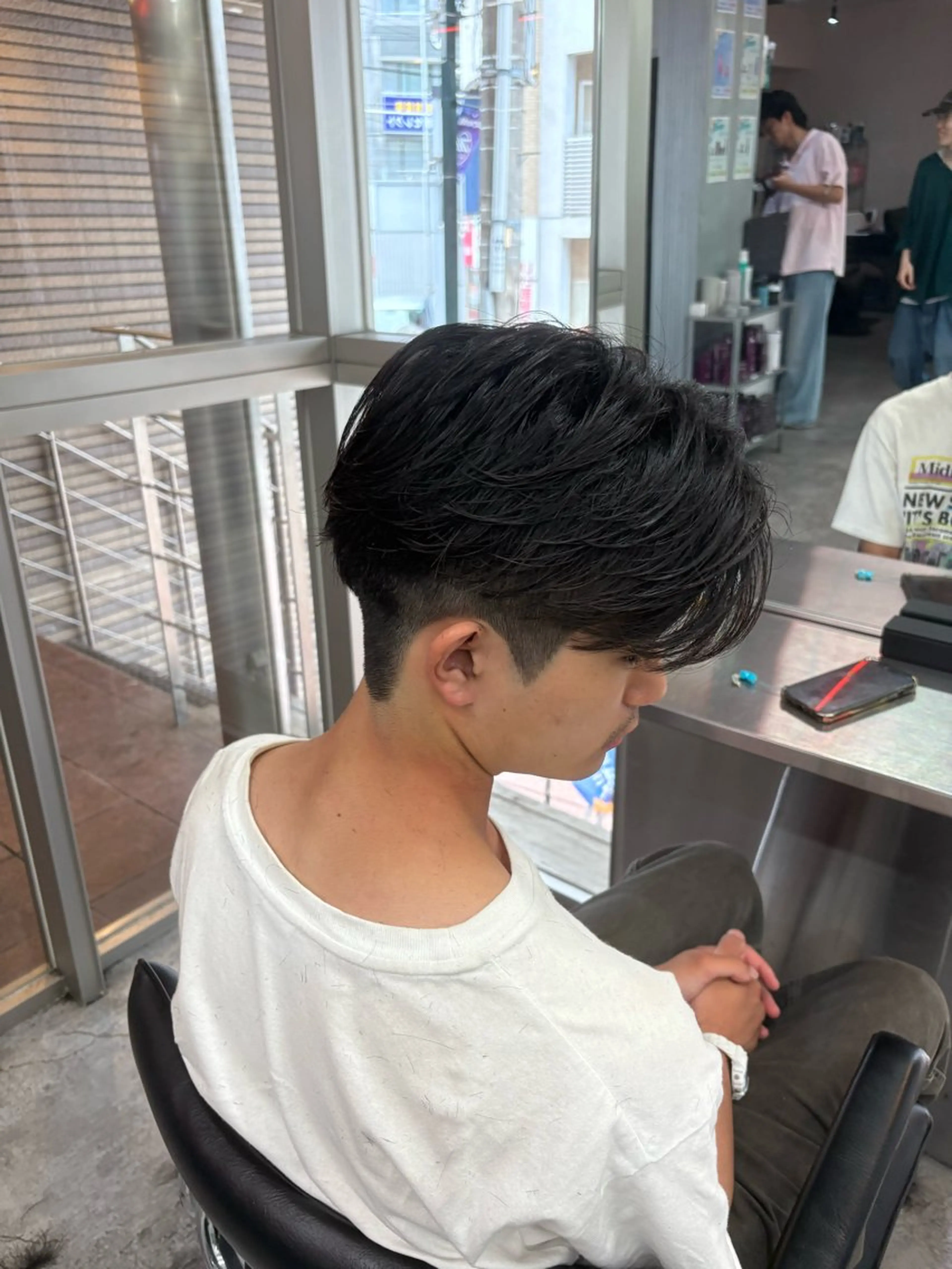 ミディアム カラー パーマ メンズ カット ヘアセット メンズパーマ特化 🔥韓国ヘア職人🔥のヘアスタイル