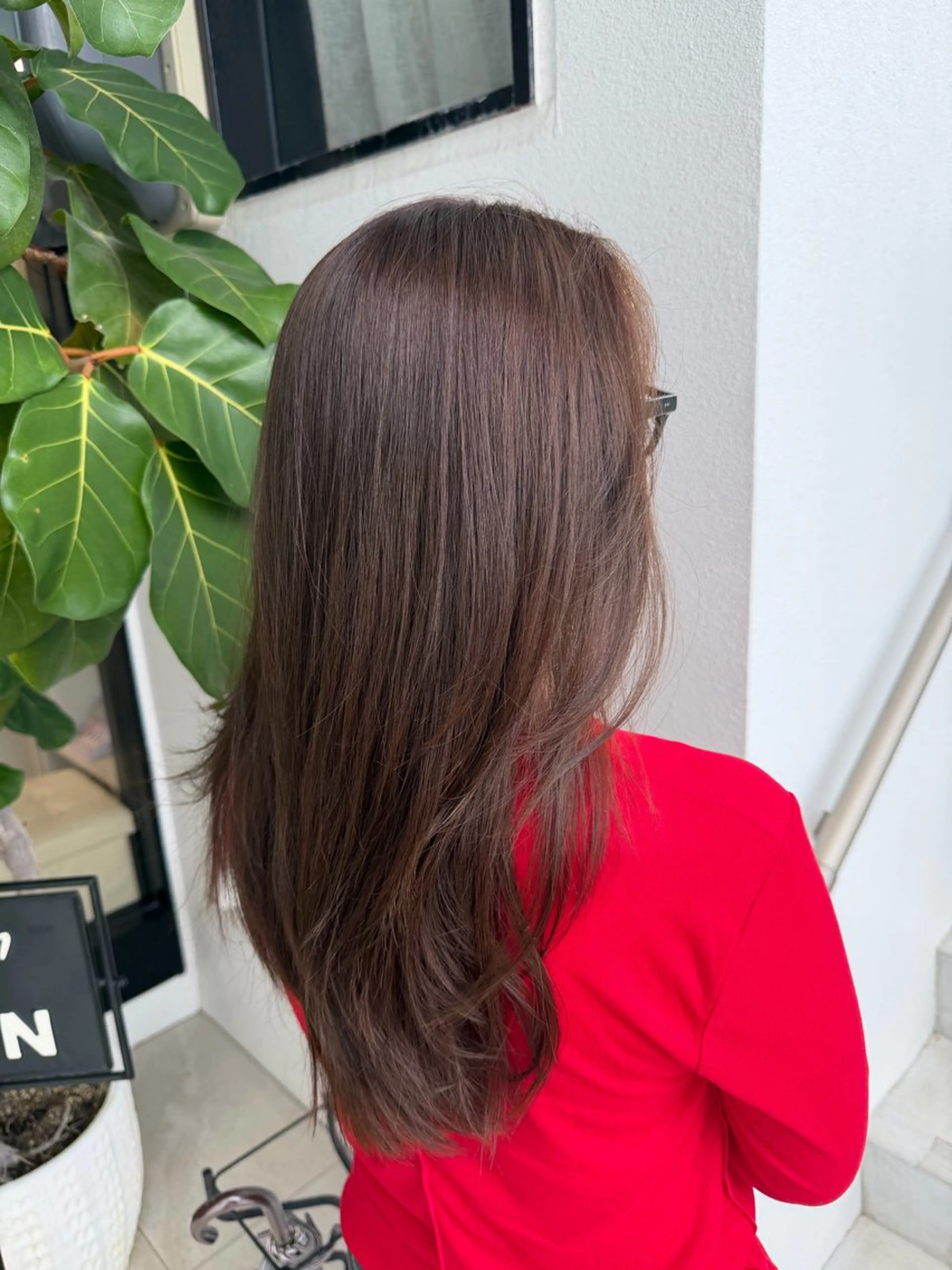 カラー 宇座 杏音のヘアスタイル