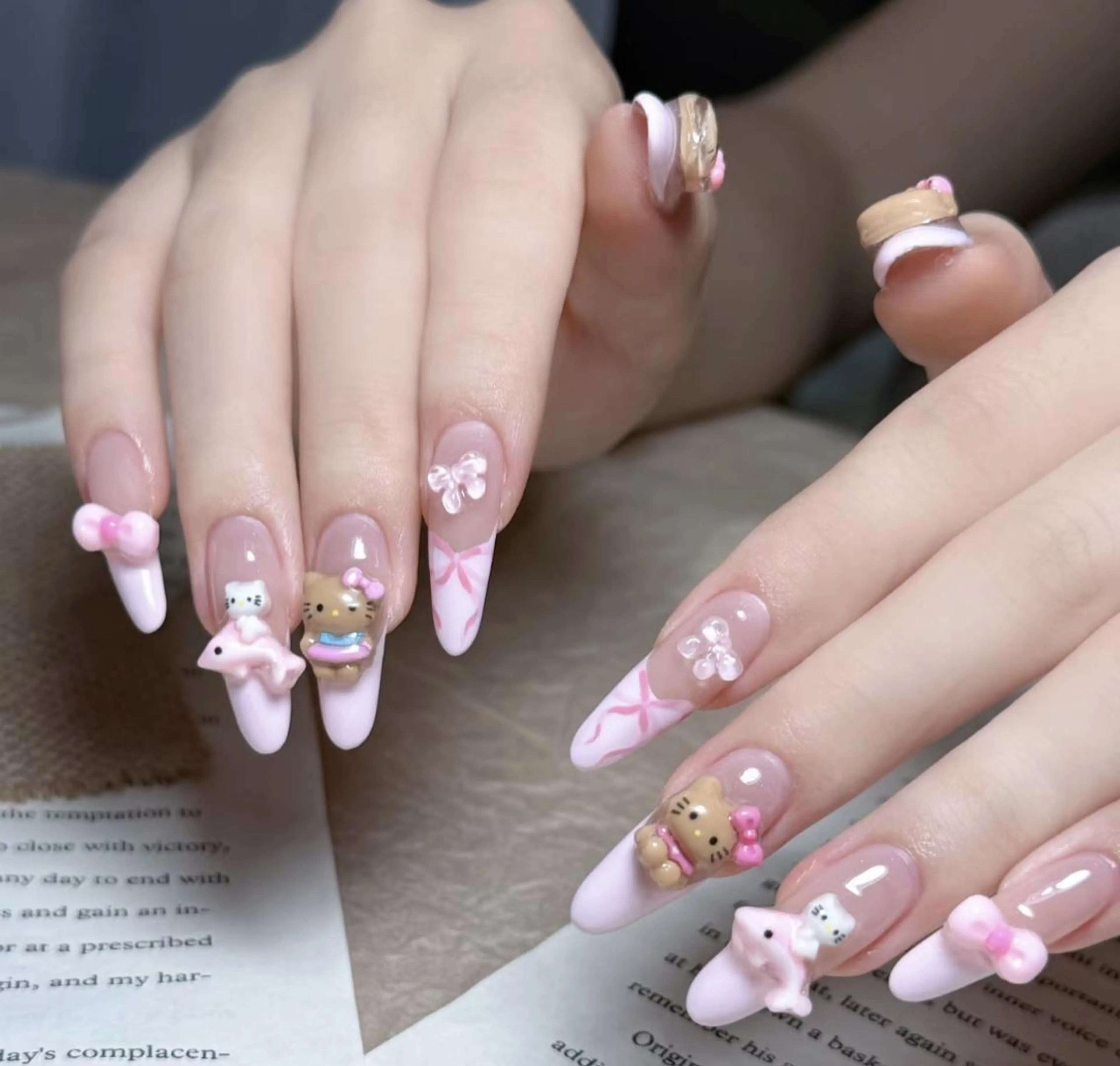 ネイル ハンドネイル 🎀 KiKi_nailのネイルデザイン