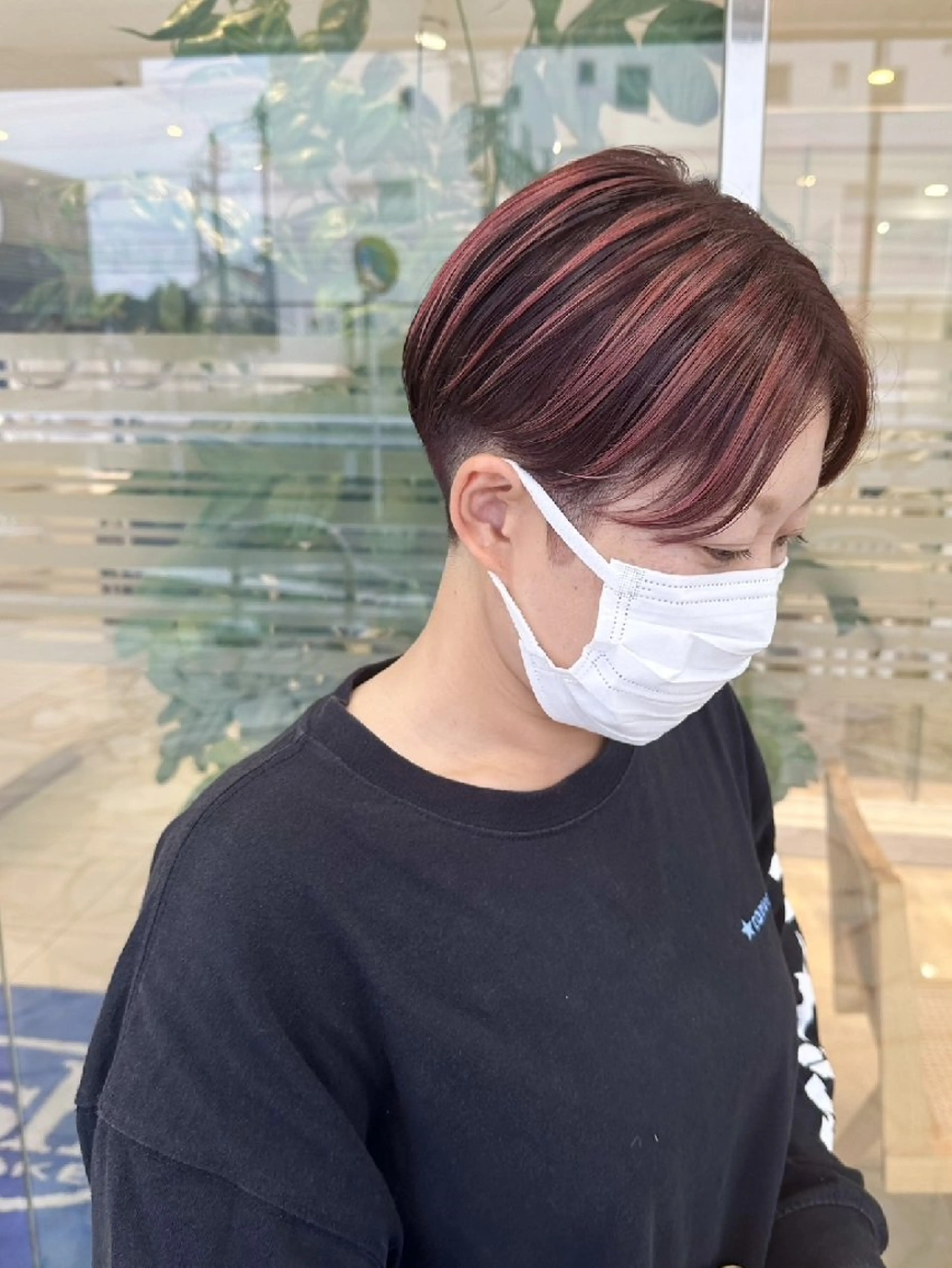 ショート ヘアカラー 神谷 仁のヘアスタイル