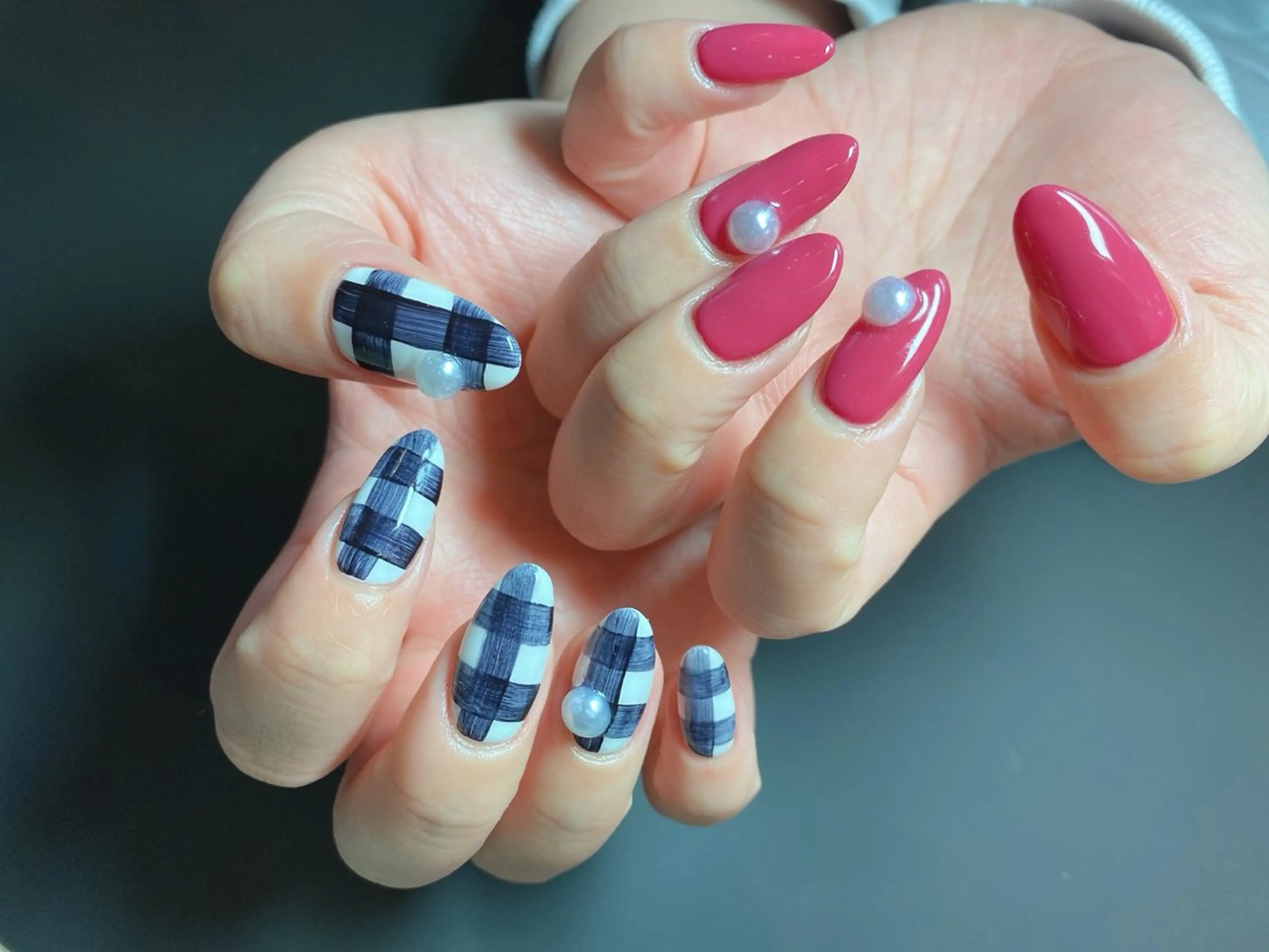 ネイル ネイルサロン& スクールGONAのネイルデザイン