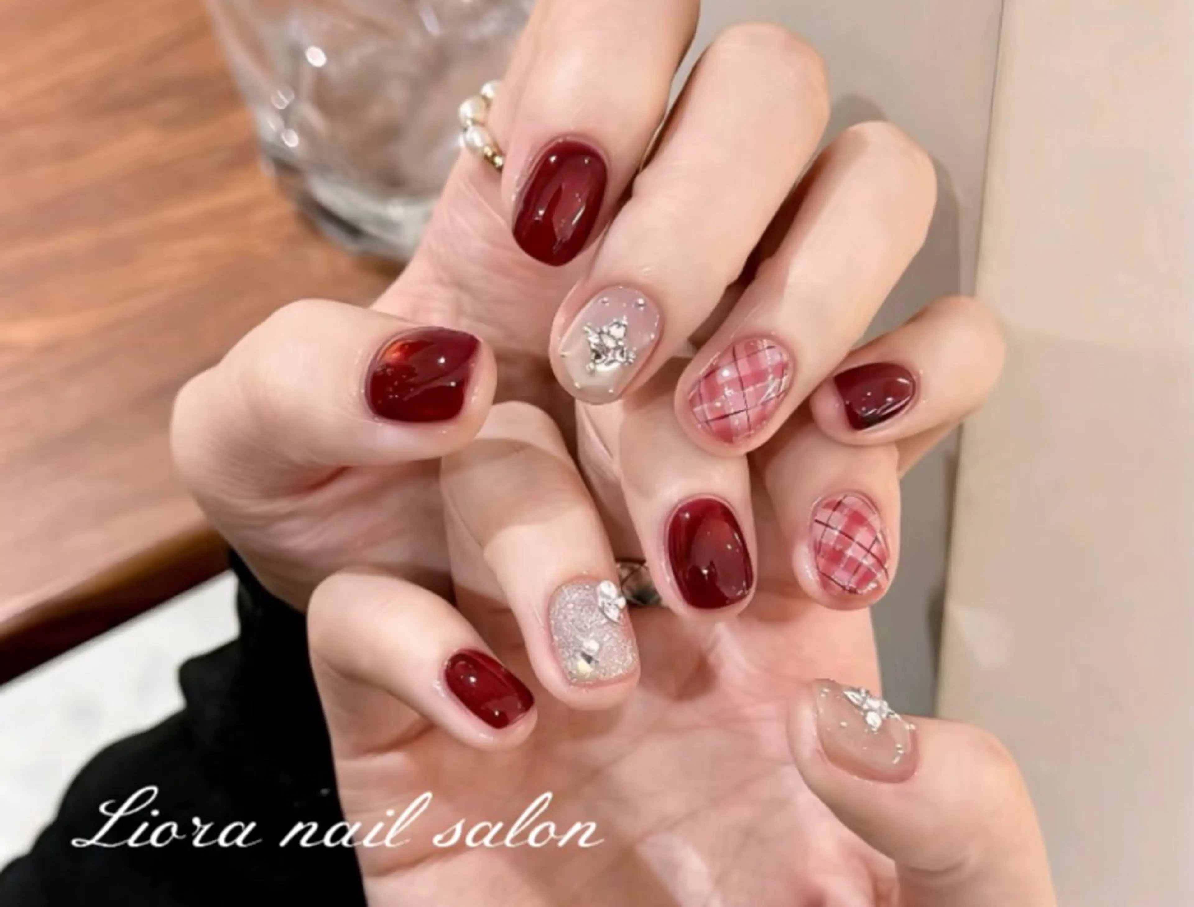 ネイル チークネイル フットネイル フレンチネイル ジェルネイル ガーリー ハンドネイル Liora nail 1のネイルデザイン