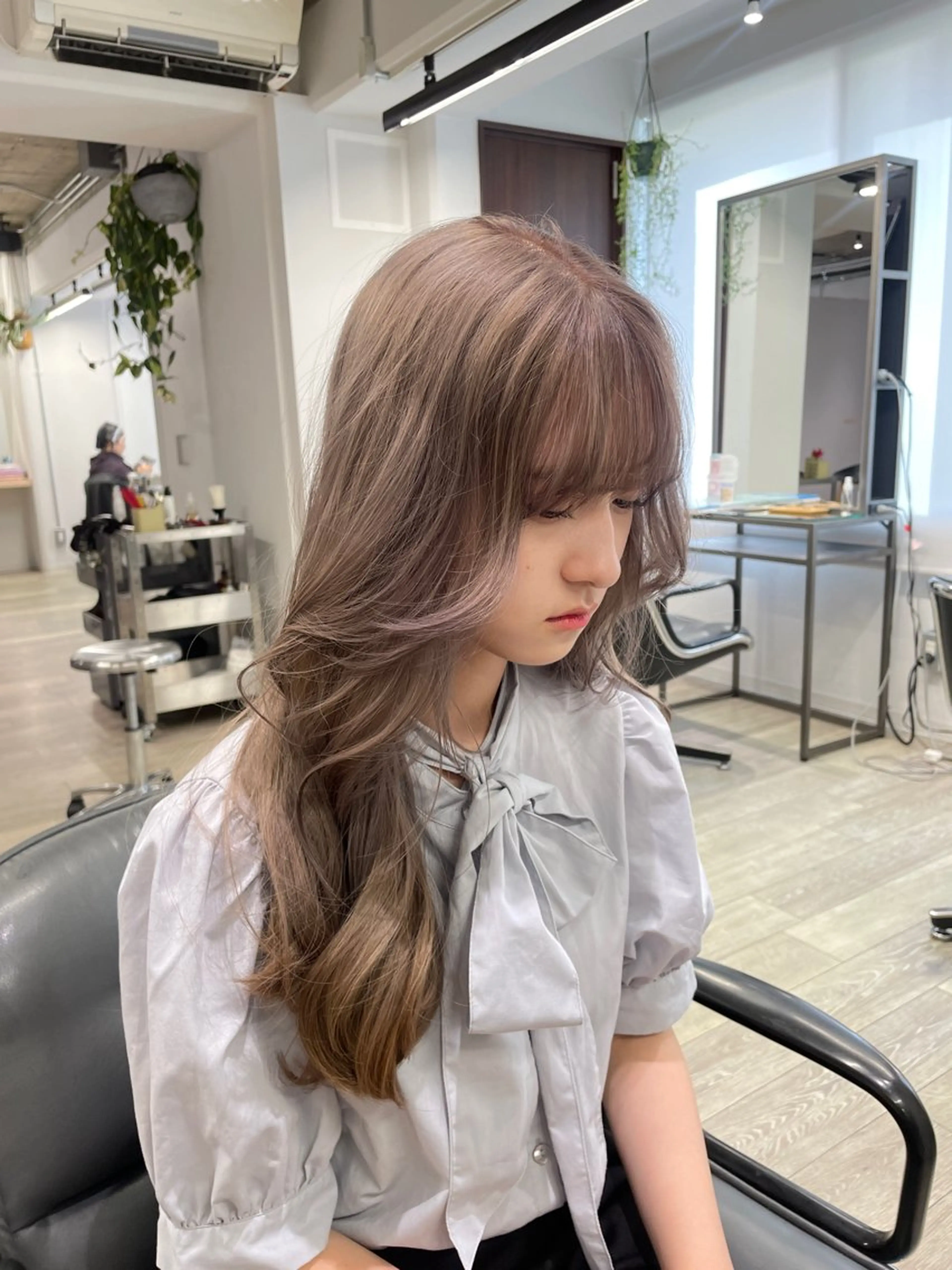 ロング カラー ヘアカラー トリートメント カラー指名No.1 土井新治❄️のヘアスタイル