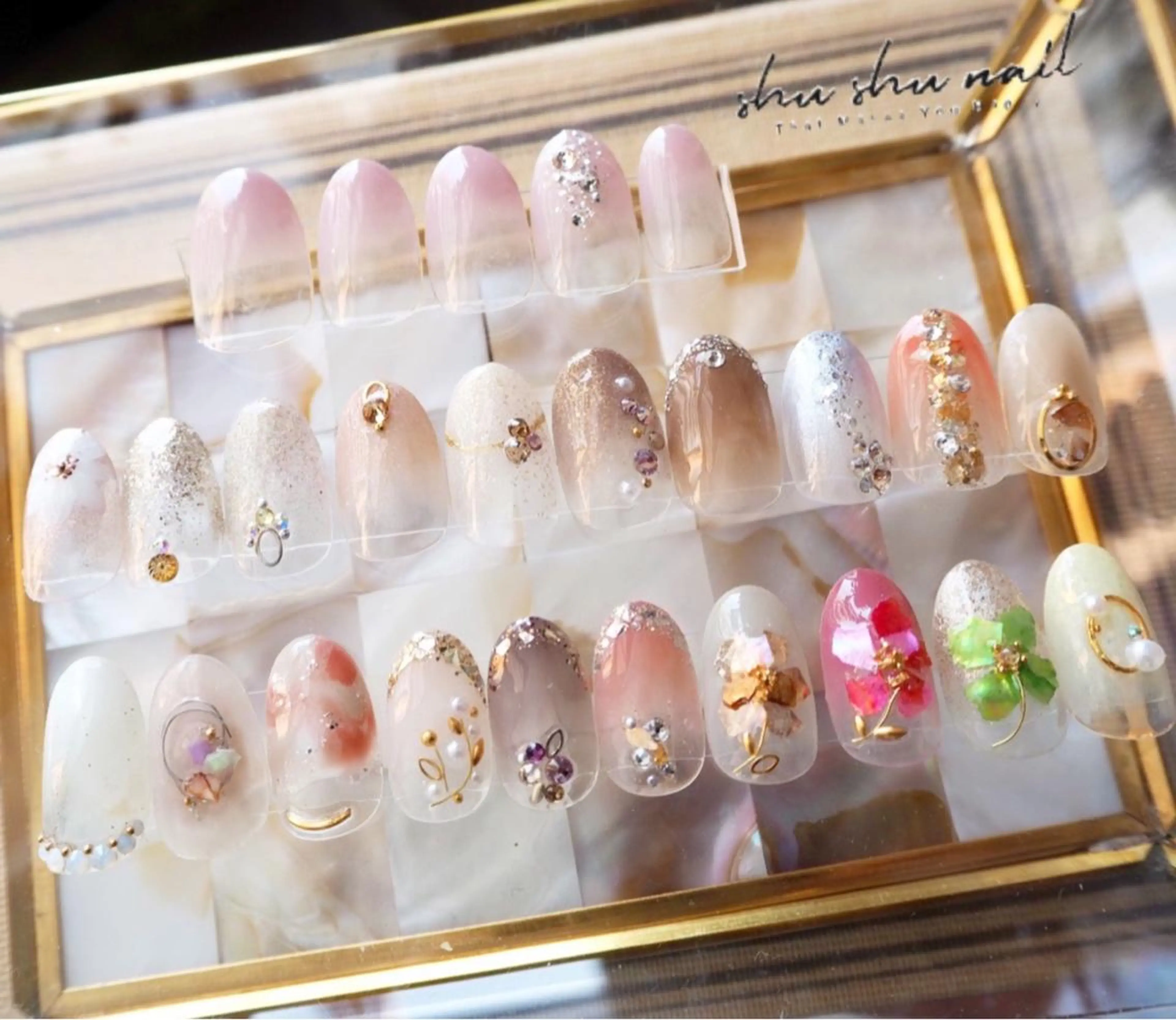 ネイル アートネイル shushunail所属・和田 周子のネイルデザイン