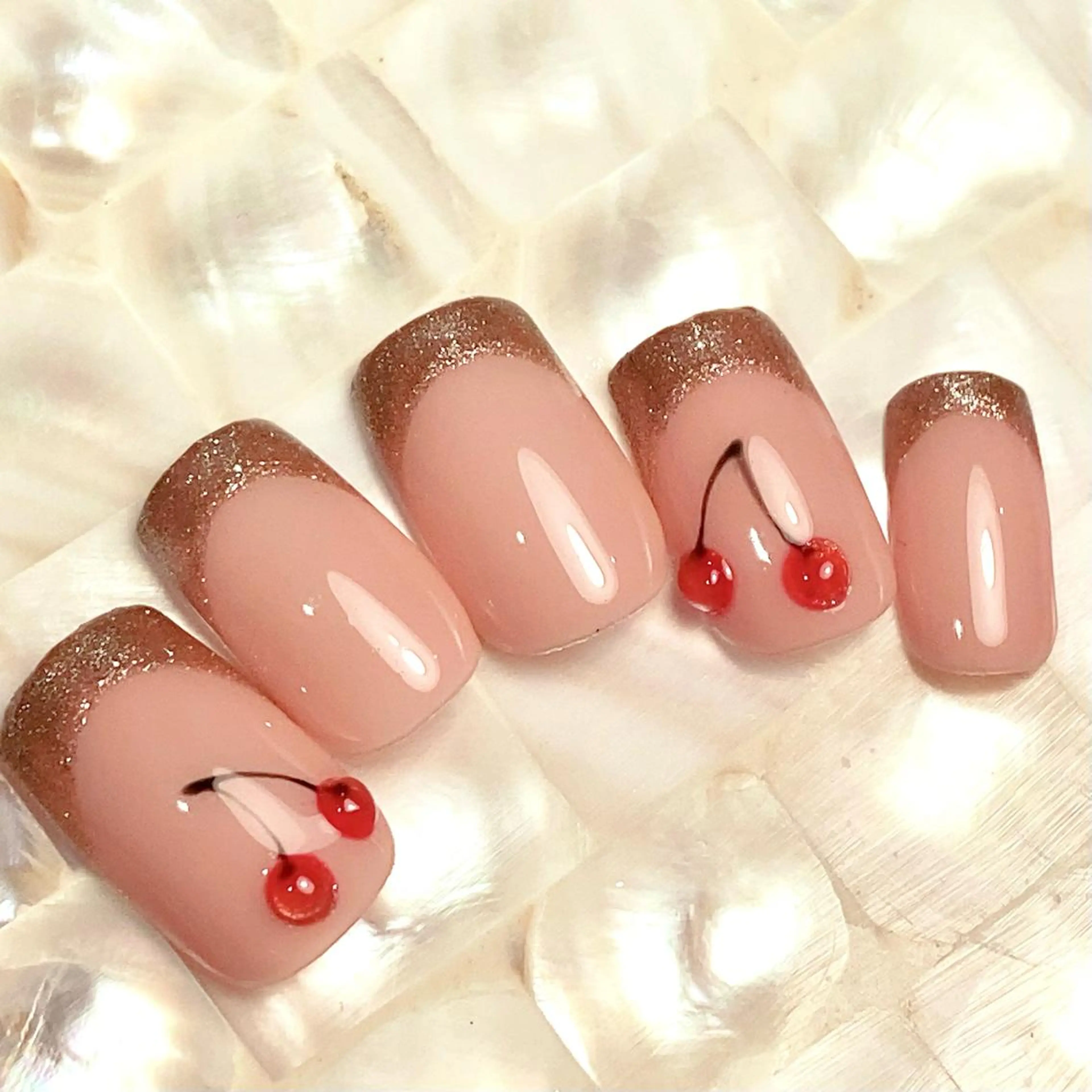 ネイル アートネイル フレンチネイル ジェルネイル ハードジェル パラジェル プライベートサロン Rのネイルデザイン