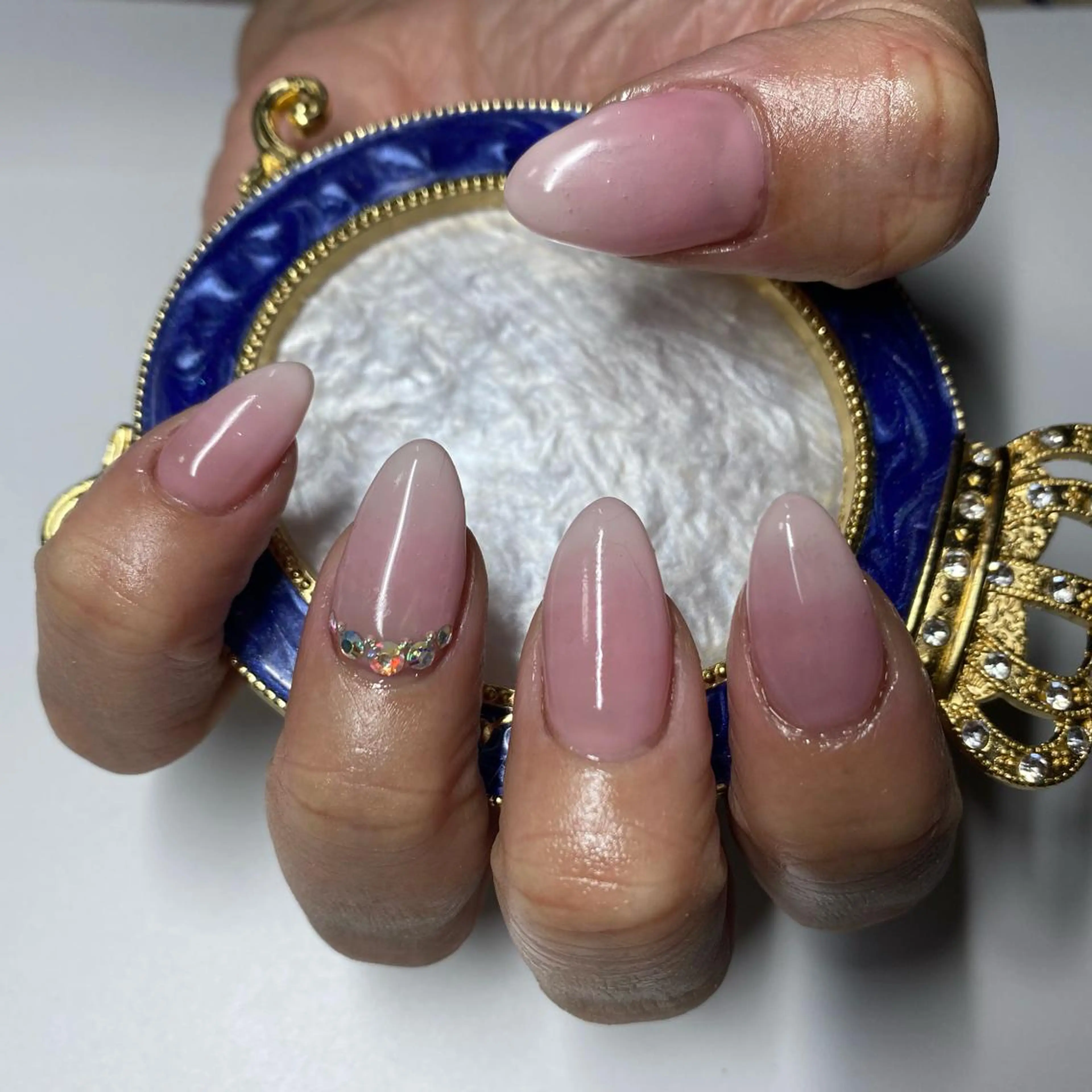 ミディアム 古川 真理枝のネイルデザイン