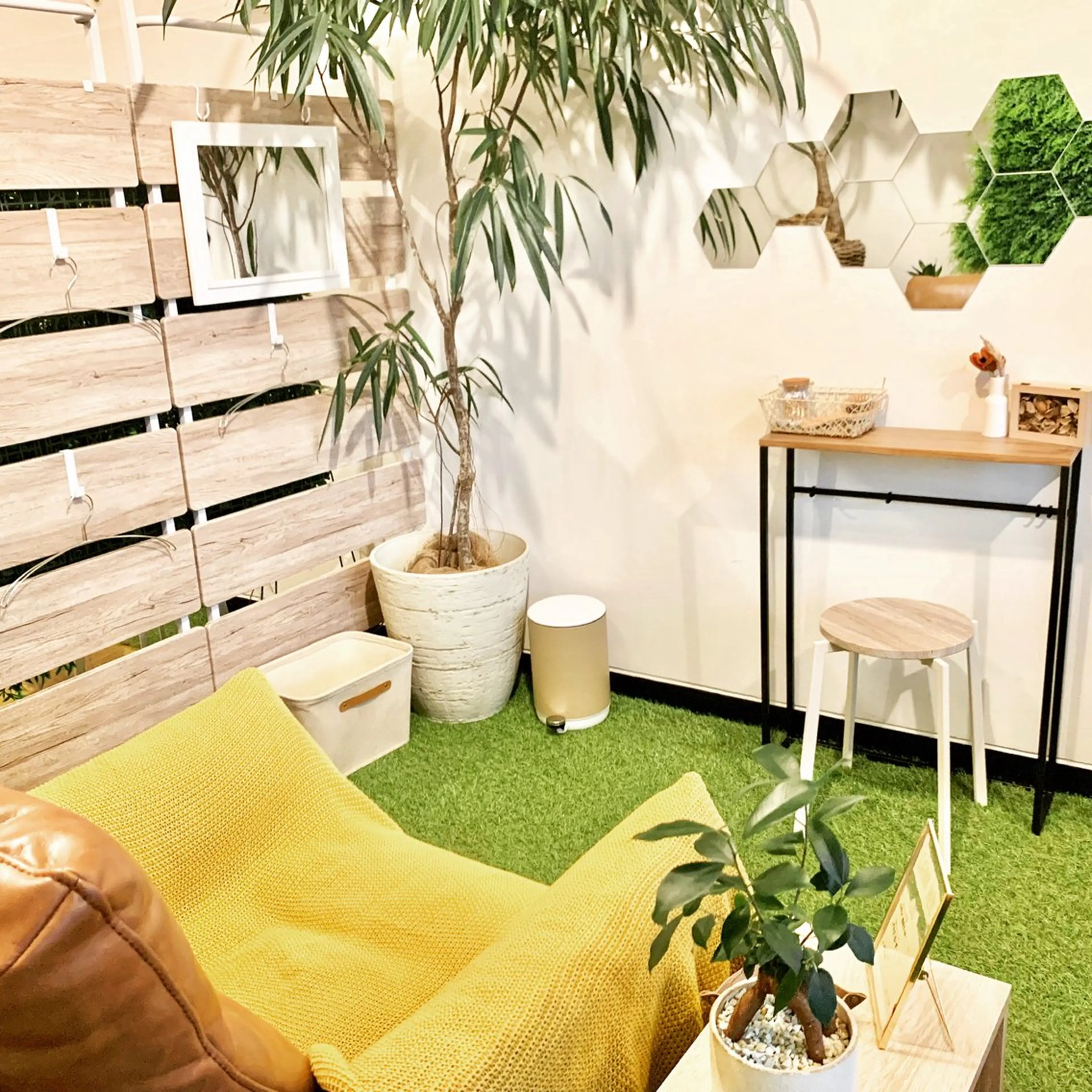 HITOYASUMI 炭竃のエステ・リラクイメージ