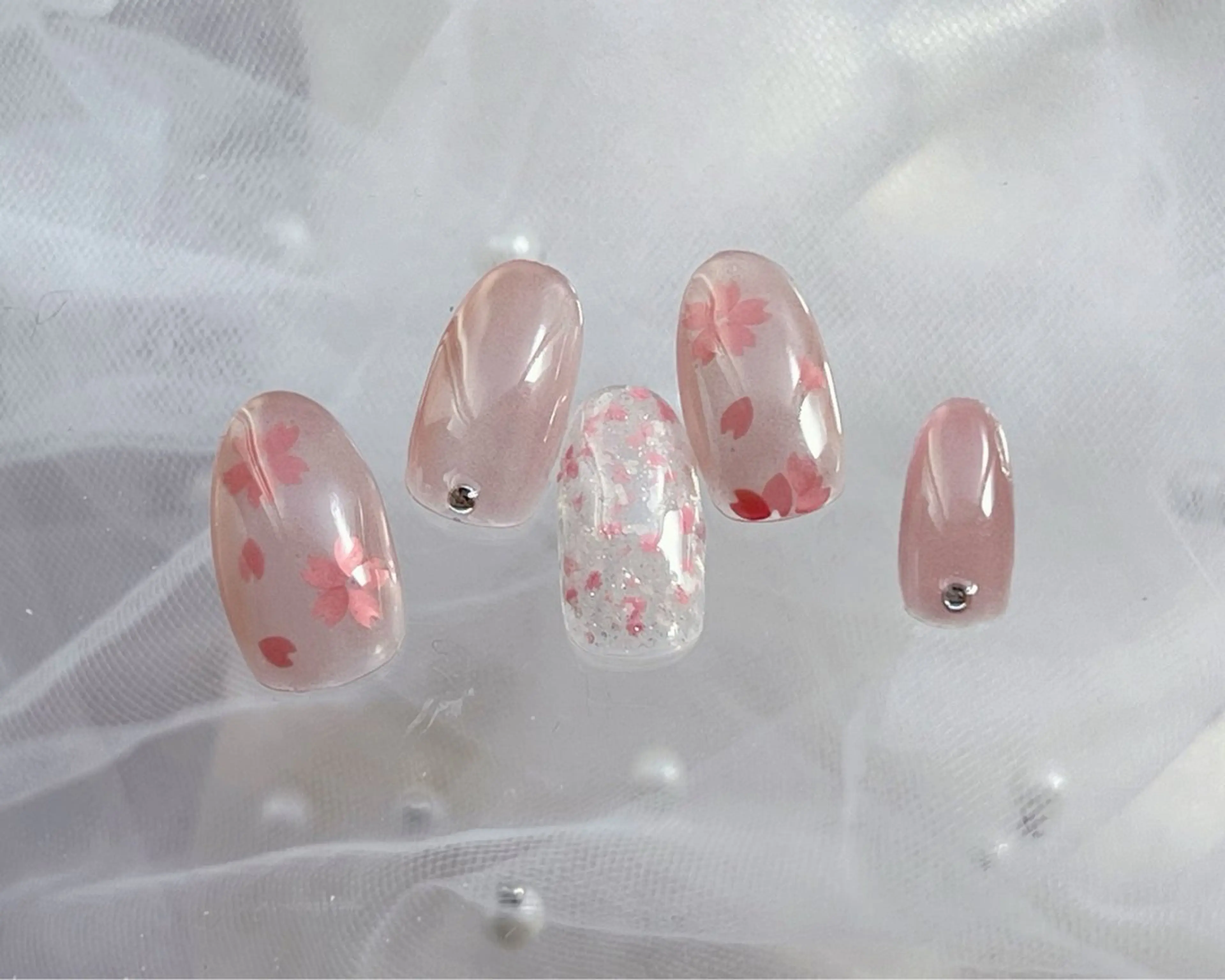 ネイル ハンドネイル アイ.ネイリスト りこの眉毛・アイブロウイメージ