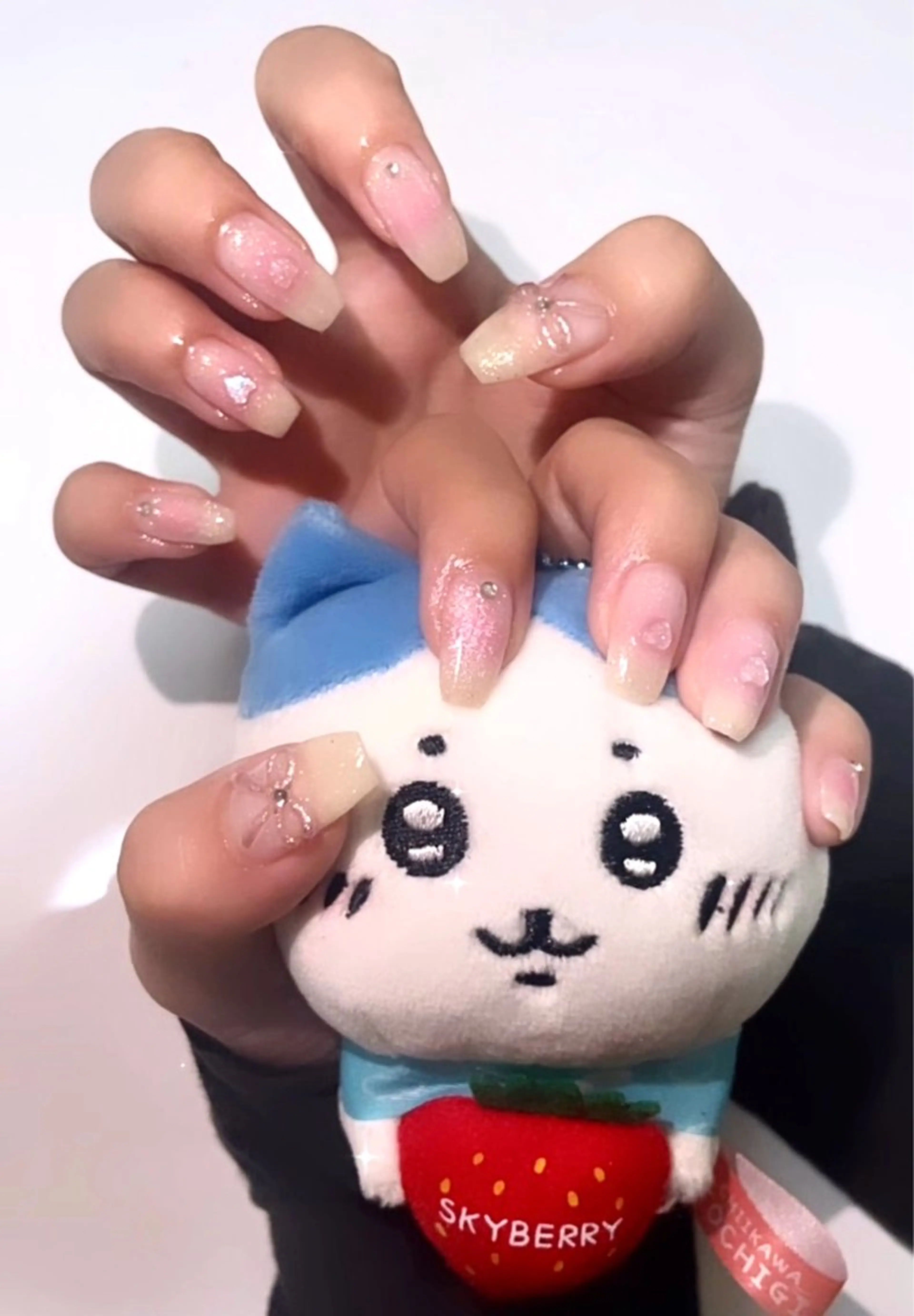 ネイル Angeblanc所属・築地 伽音のネイルデザイン