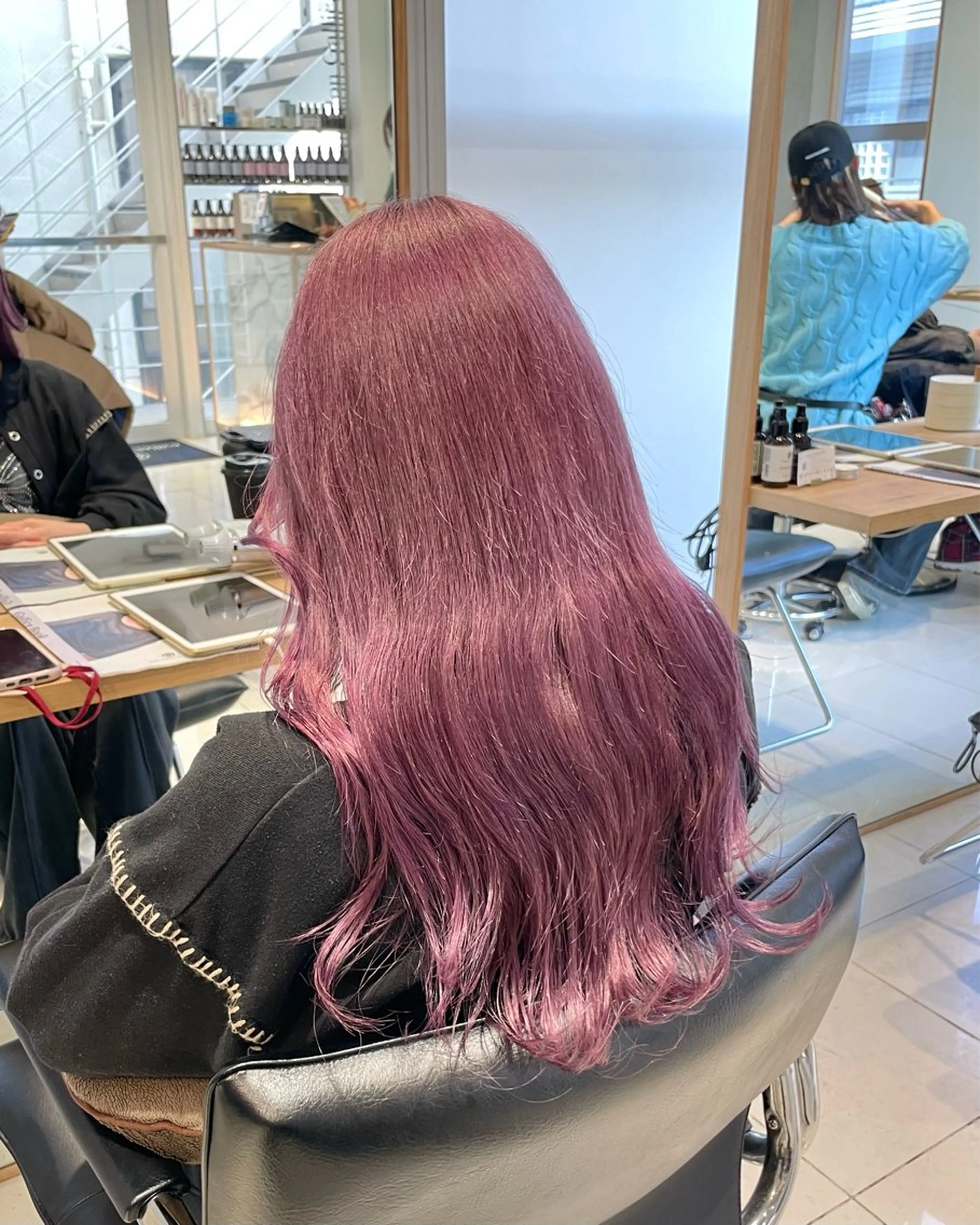 ロング カラー ラベンダーカラー ラベンダーピンク ピンクカラー ヘアカラー トリートメント ヘアセット ツヤ髪/韓国ヘア 💎Nokaのヘアスタイル