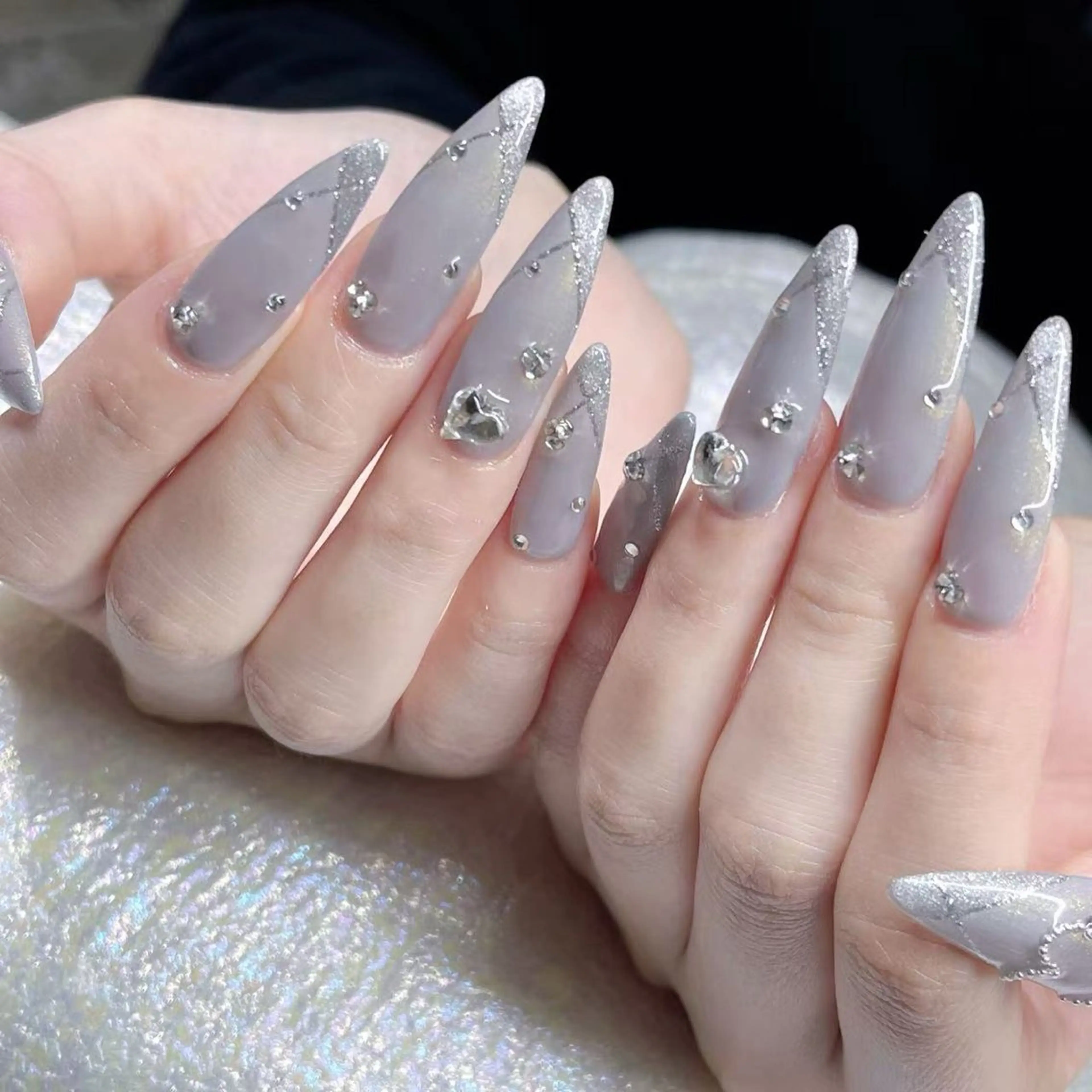 ネイル ハンドネイル Queens 榊 まおのネイルデザイン