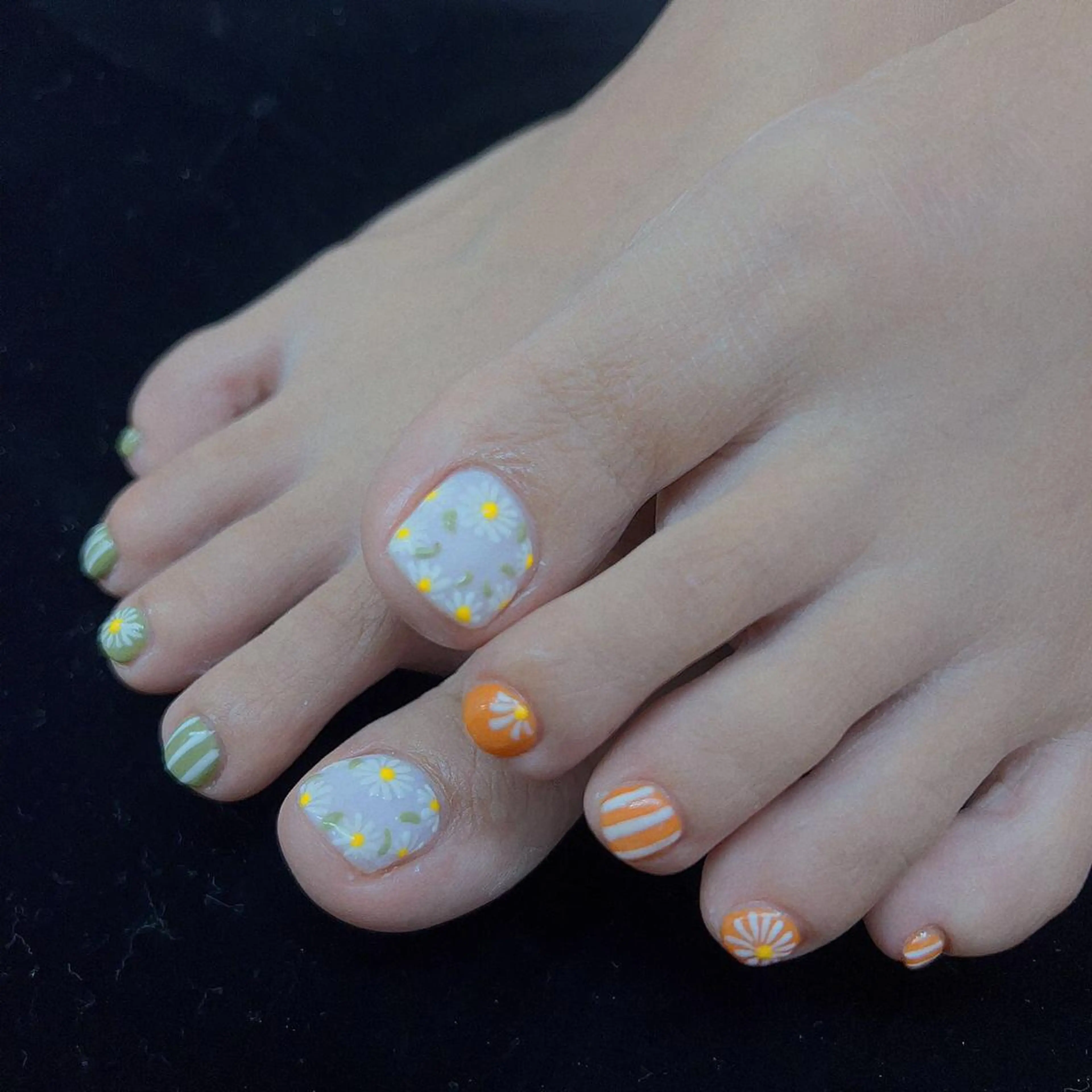 ネイル フットネイル リ サのネイルデザイン