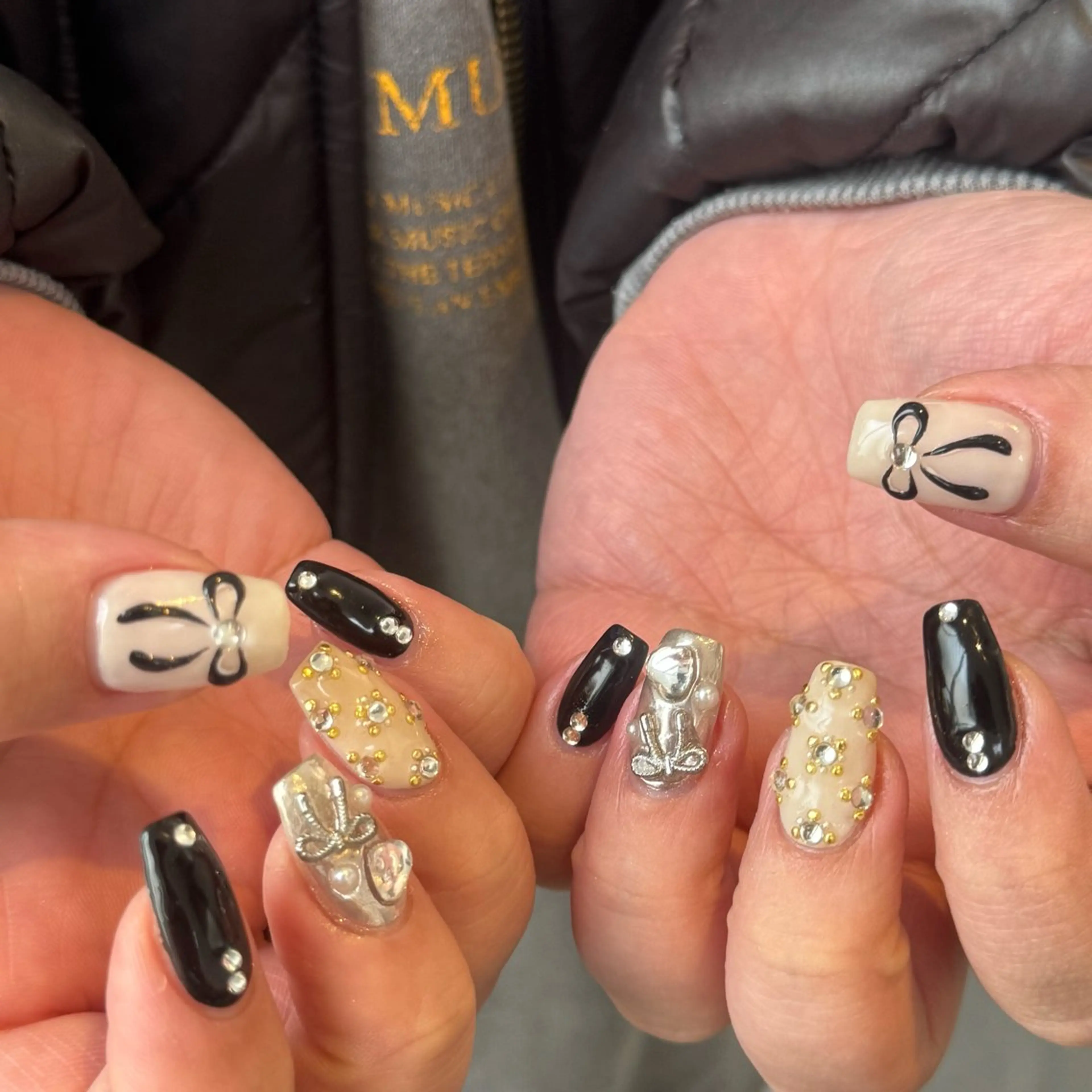 ネイル 持ち込み ニュアンスネイル リボン Yu_me(ユーミー)所属・Yu_me fuukaのネイルデザイン