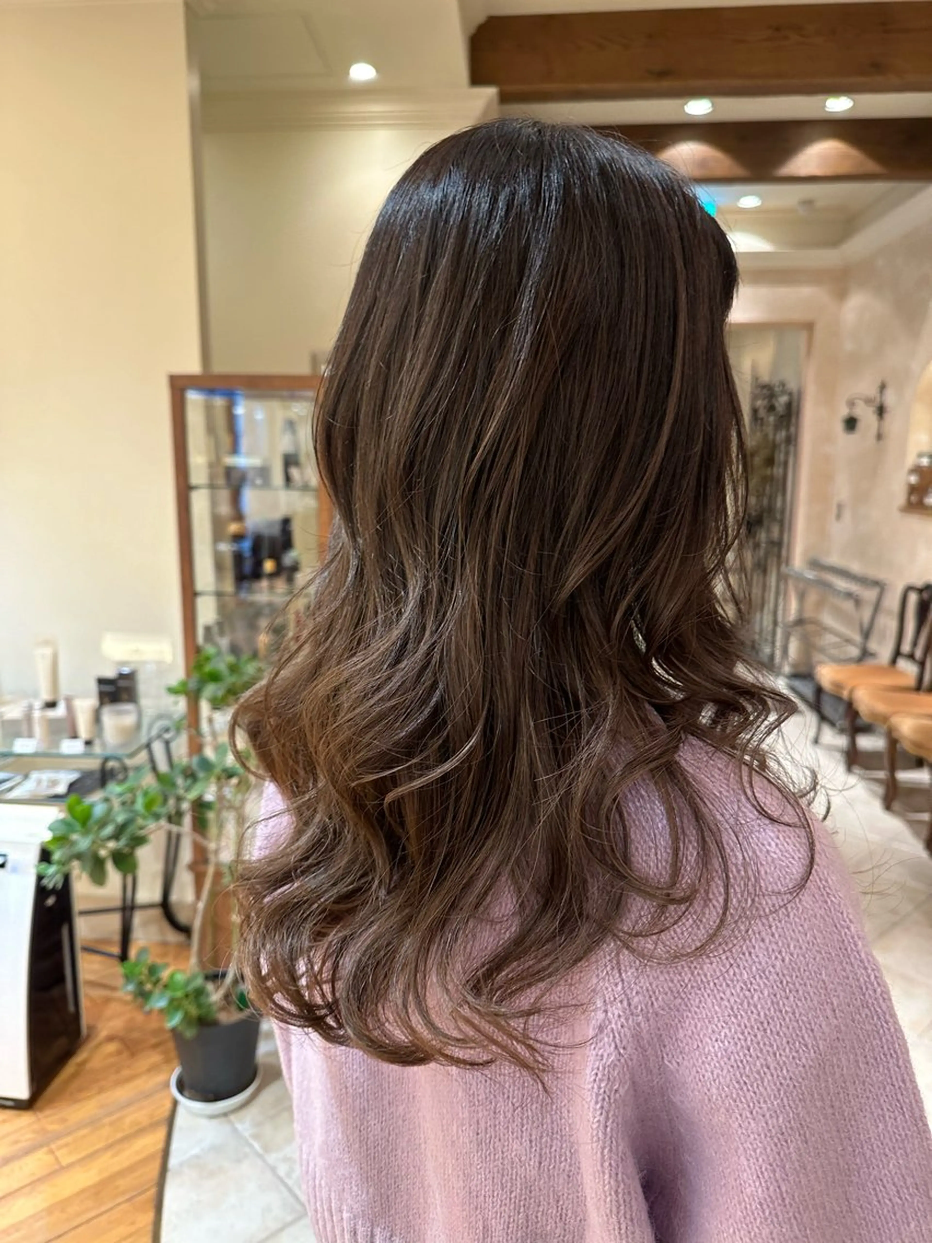 ロング カラー 小林 瑚白のヘアスタイル