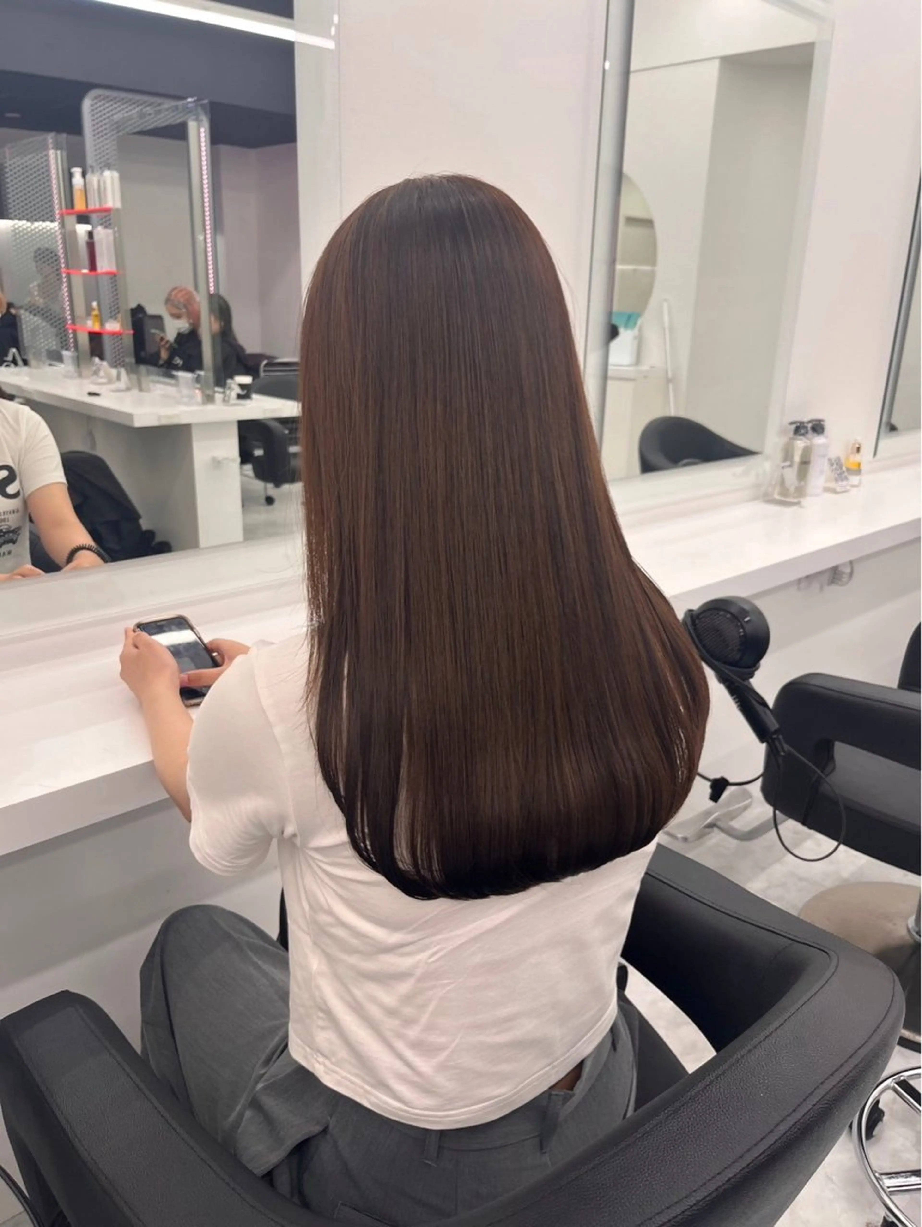 カラー 🤍レイヤー/顔周り /hirari🤍のヘアスタイル