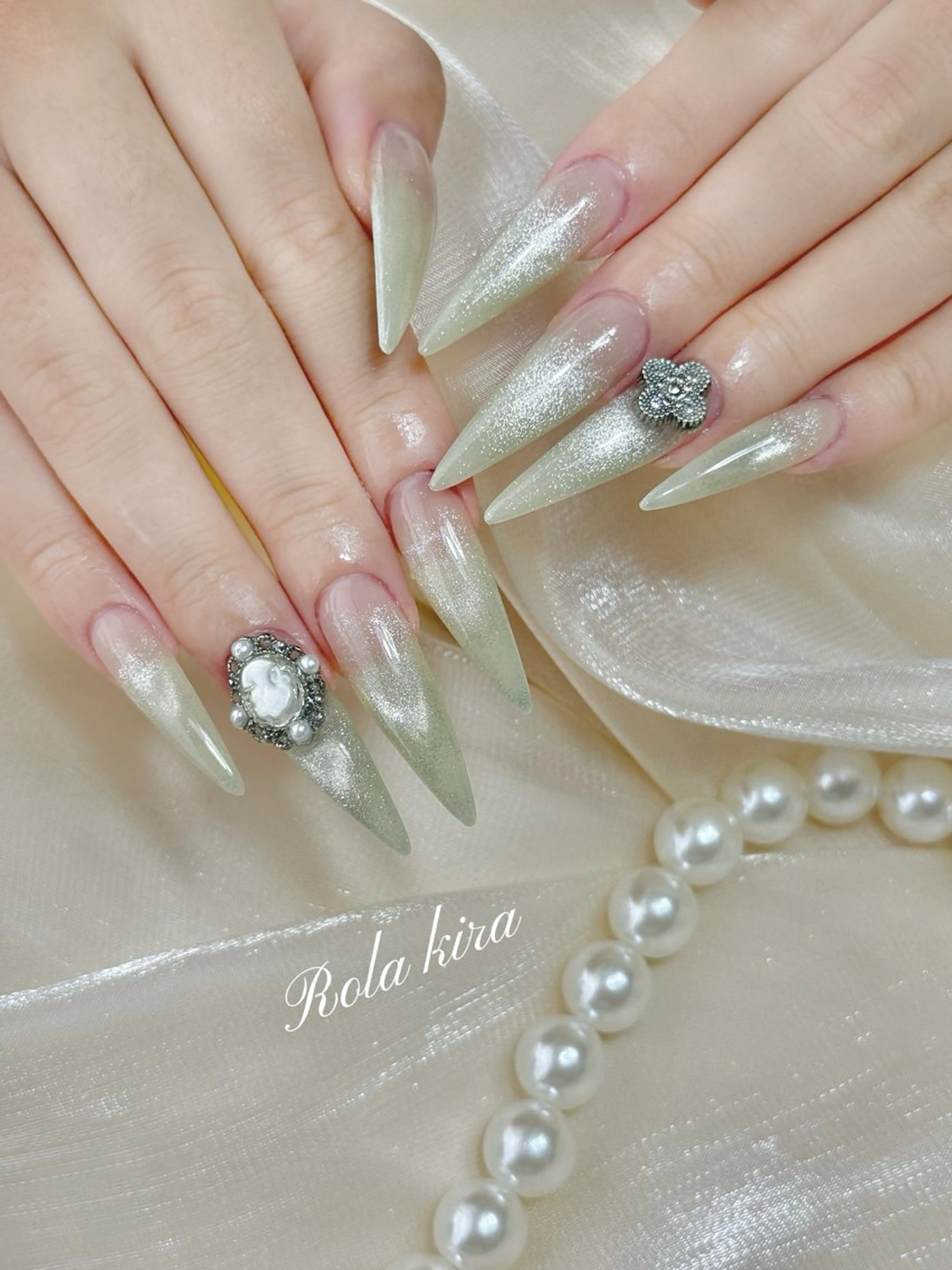 ロング ハンドネイル Rola kira nail salon所属・Rola kira 麗のネイルデザイン