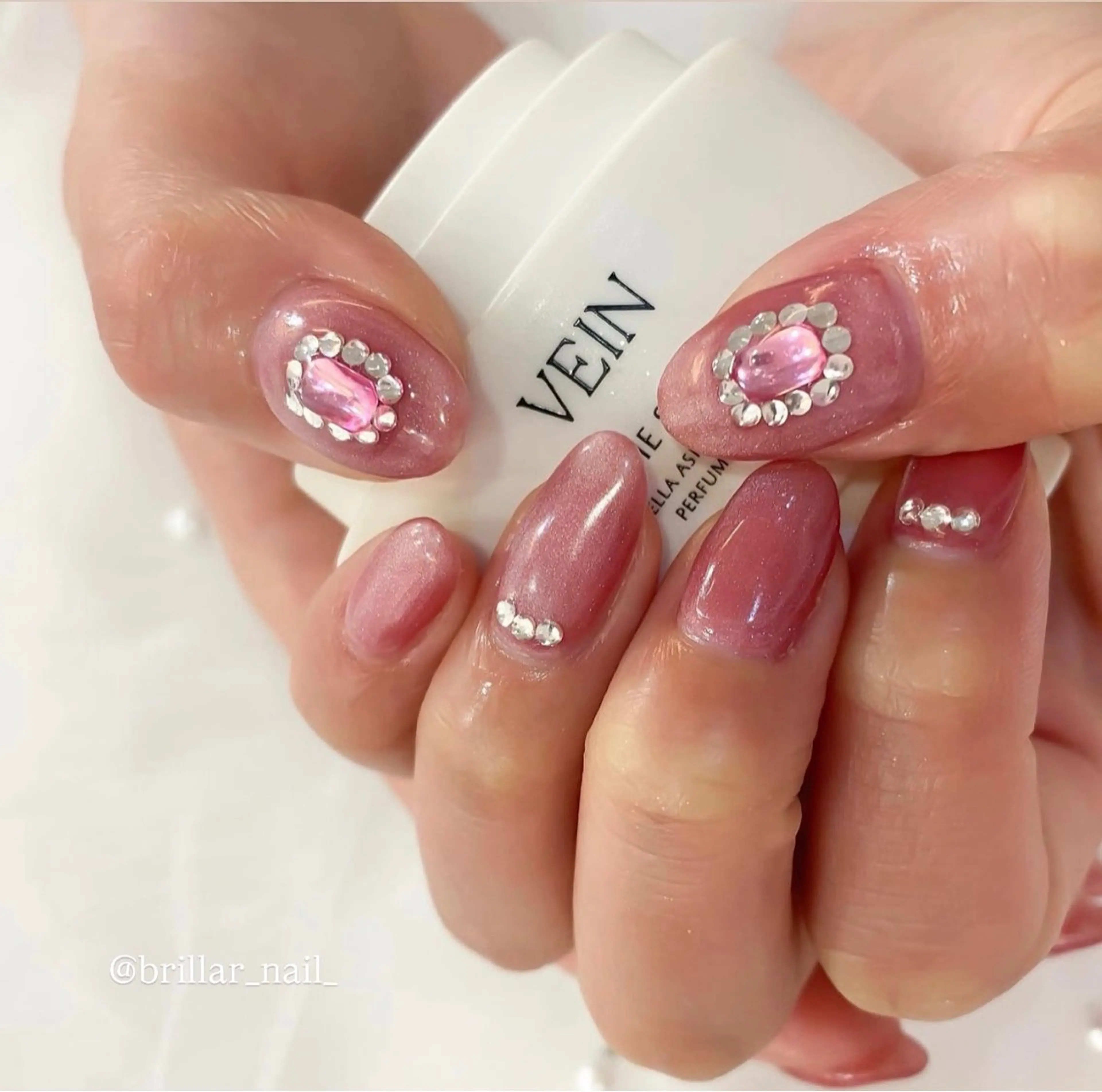 ネイル キラキラネイル Brillar所属・【Brillar】 〜韓国ネイル専門店〜のエステ・リラクイメージ