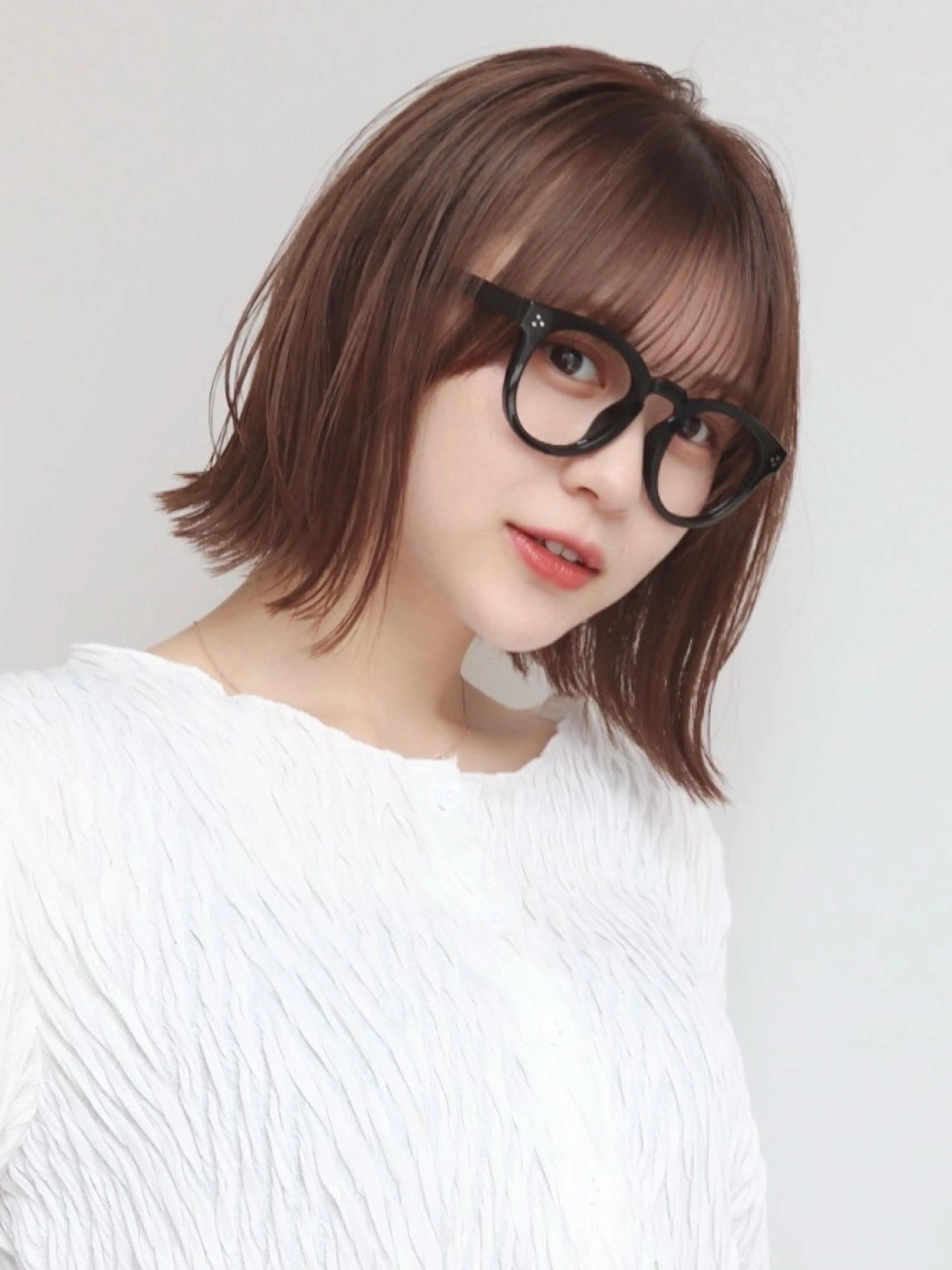 ショート ボブ レイヤーカット COA GINZA所属・マコ / ヘアセット /カットモデル様募集のヘアスタイル