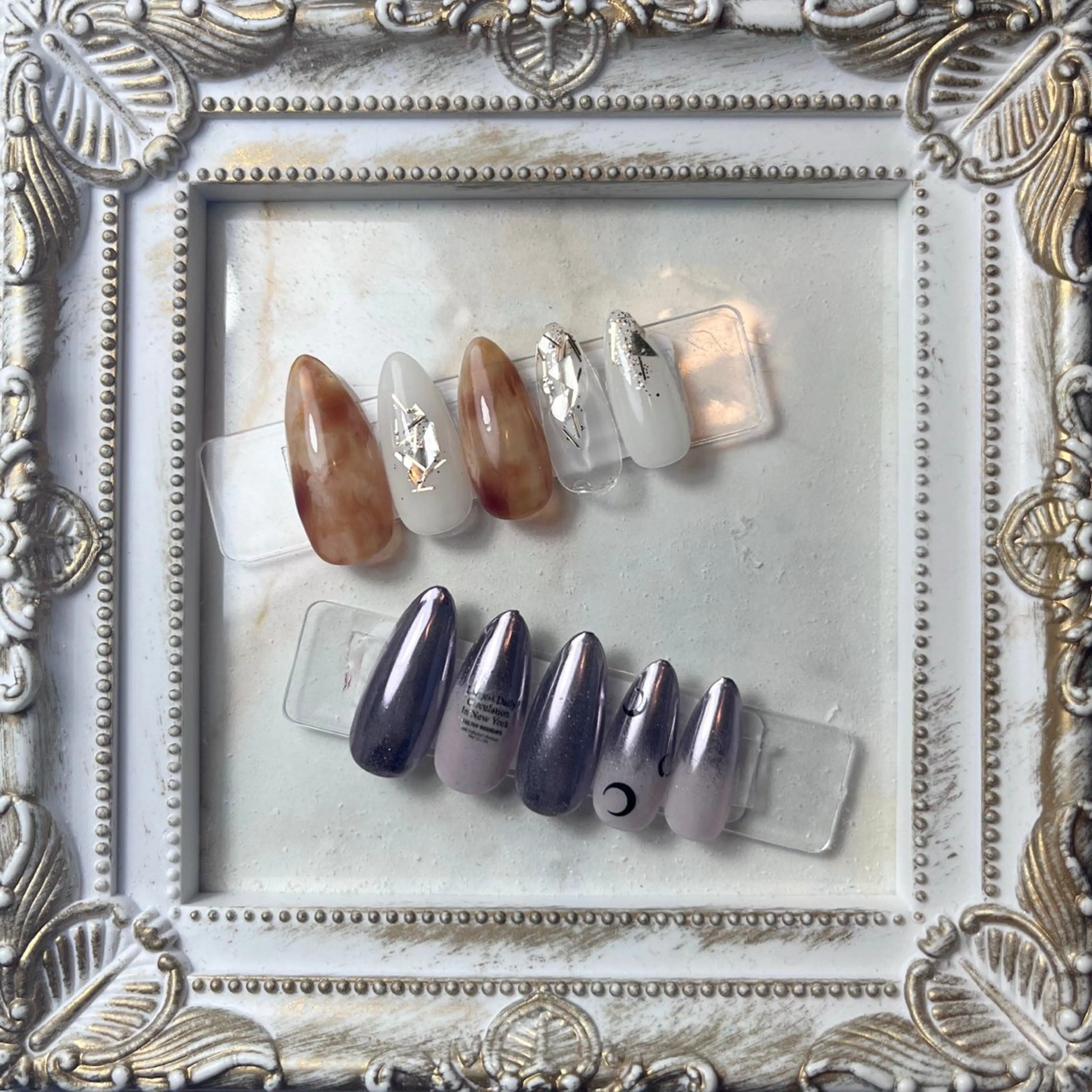 ネイル べっ甲ネイル ゴールド ラメ(グリッター) ミラーネイル パープル ハンドネイル freesia Manamiのネイルデザイン