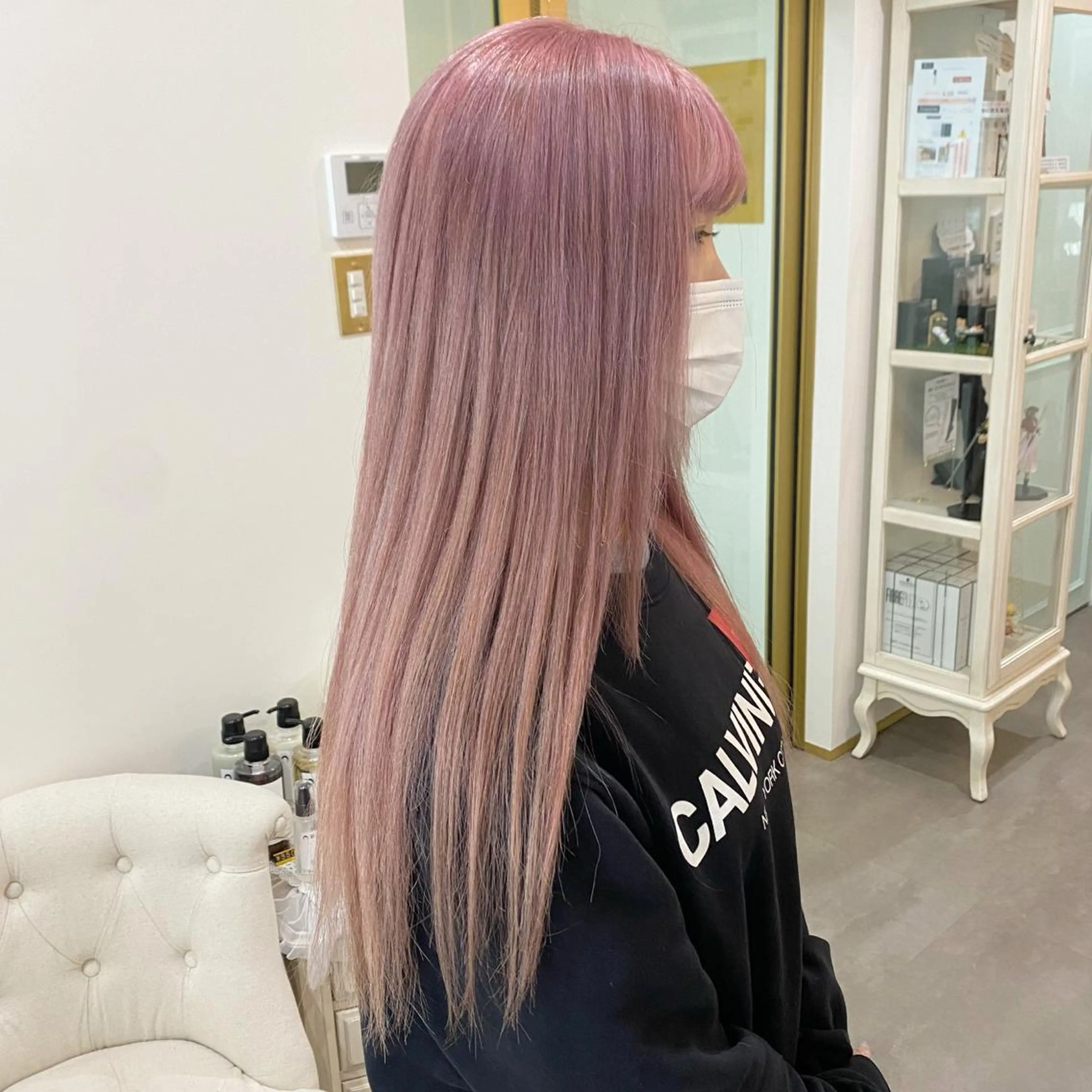 ロング アッシュ ヘアカラー 推しカラー🌙 RIHOのヘアスタイル